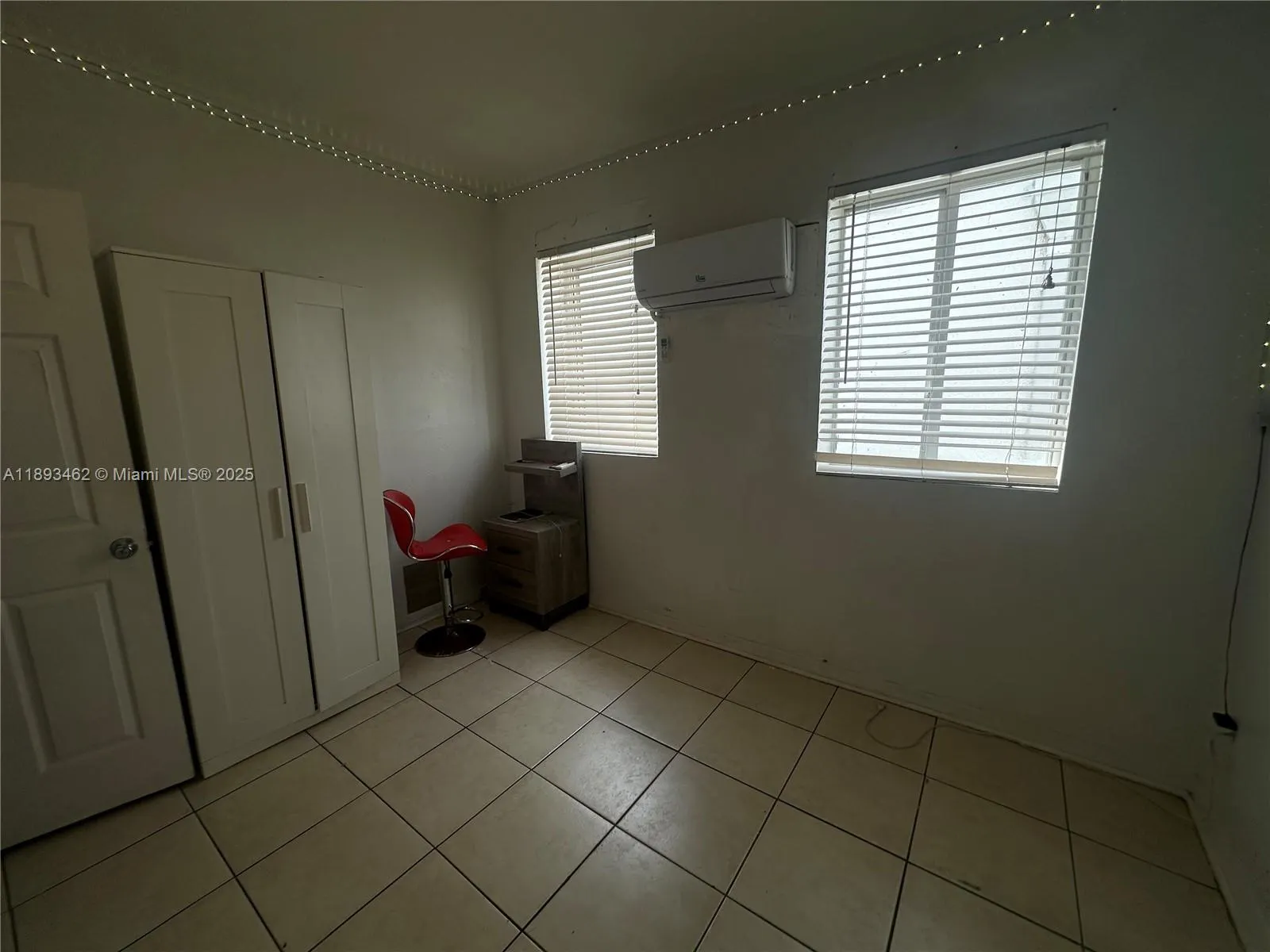 1021 NW 3rd St, #305