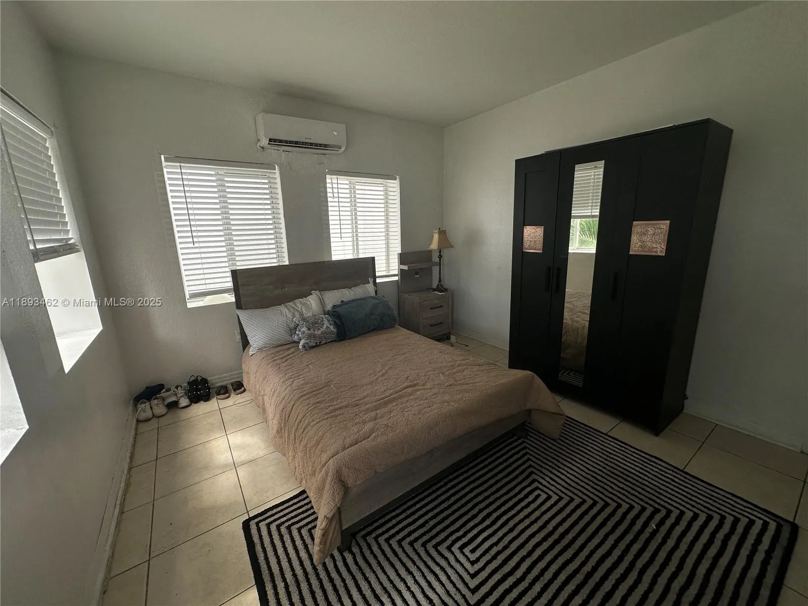 1021 NW 3rd St, #305