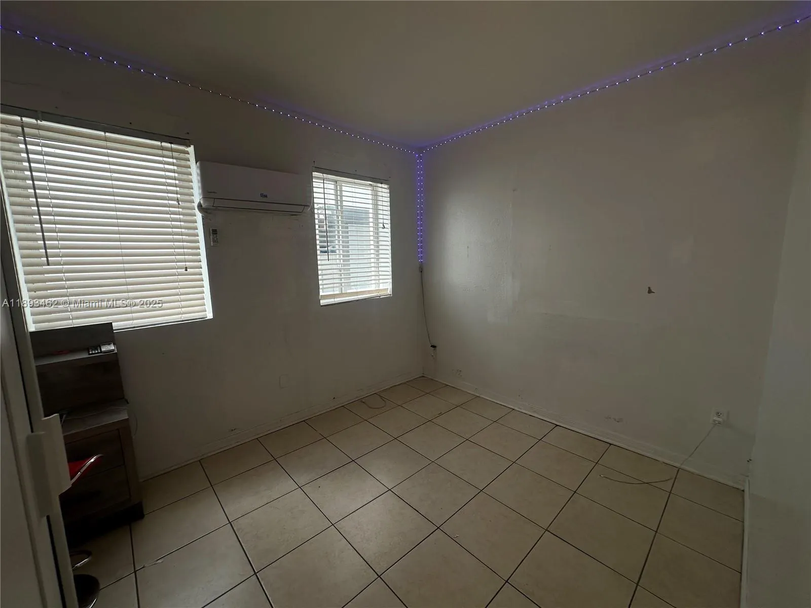1021 NW 3rd St, #305
