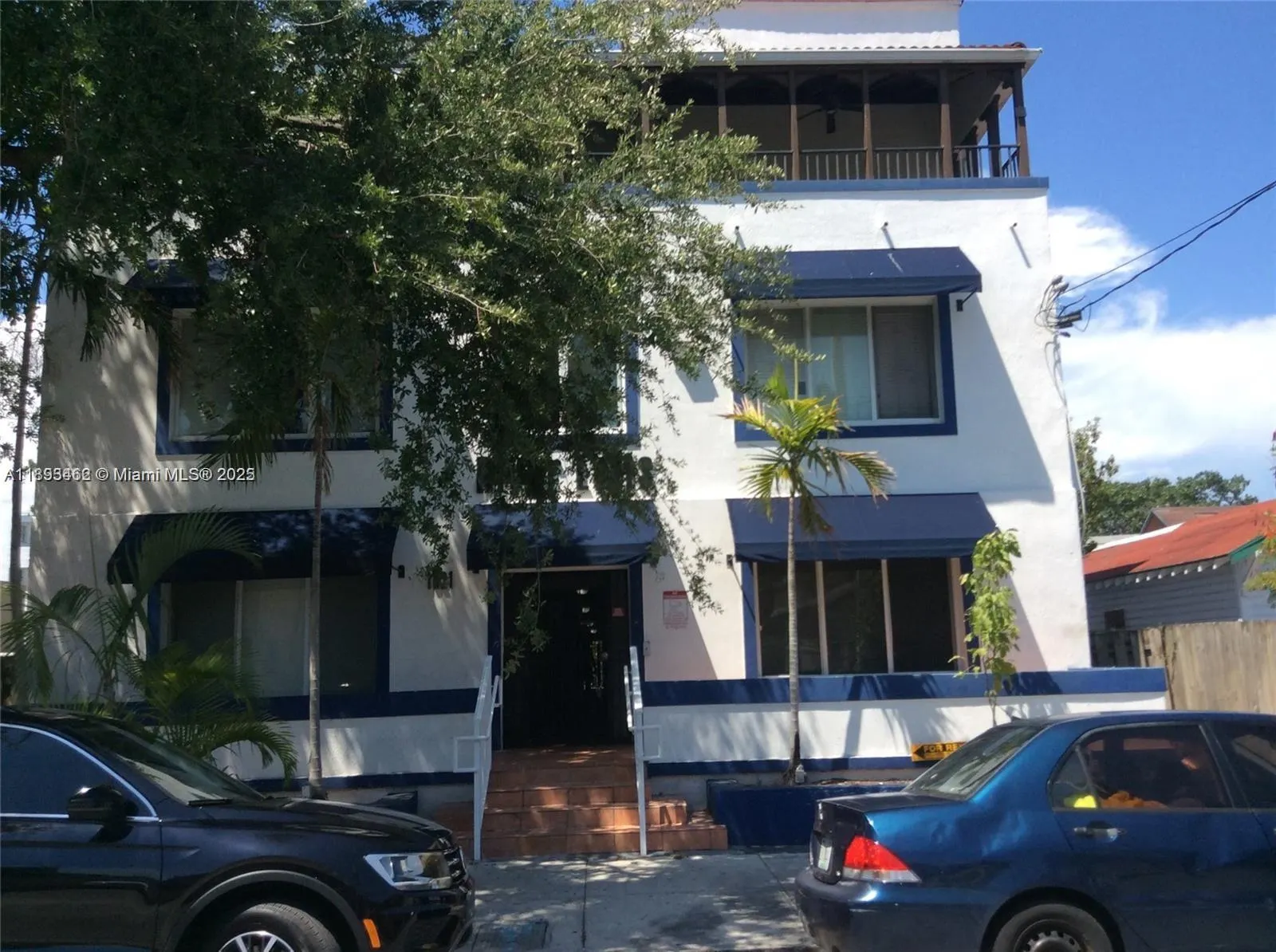 1021 NW 3rd St, #305