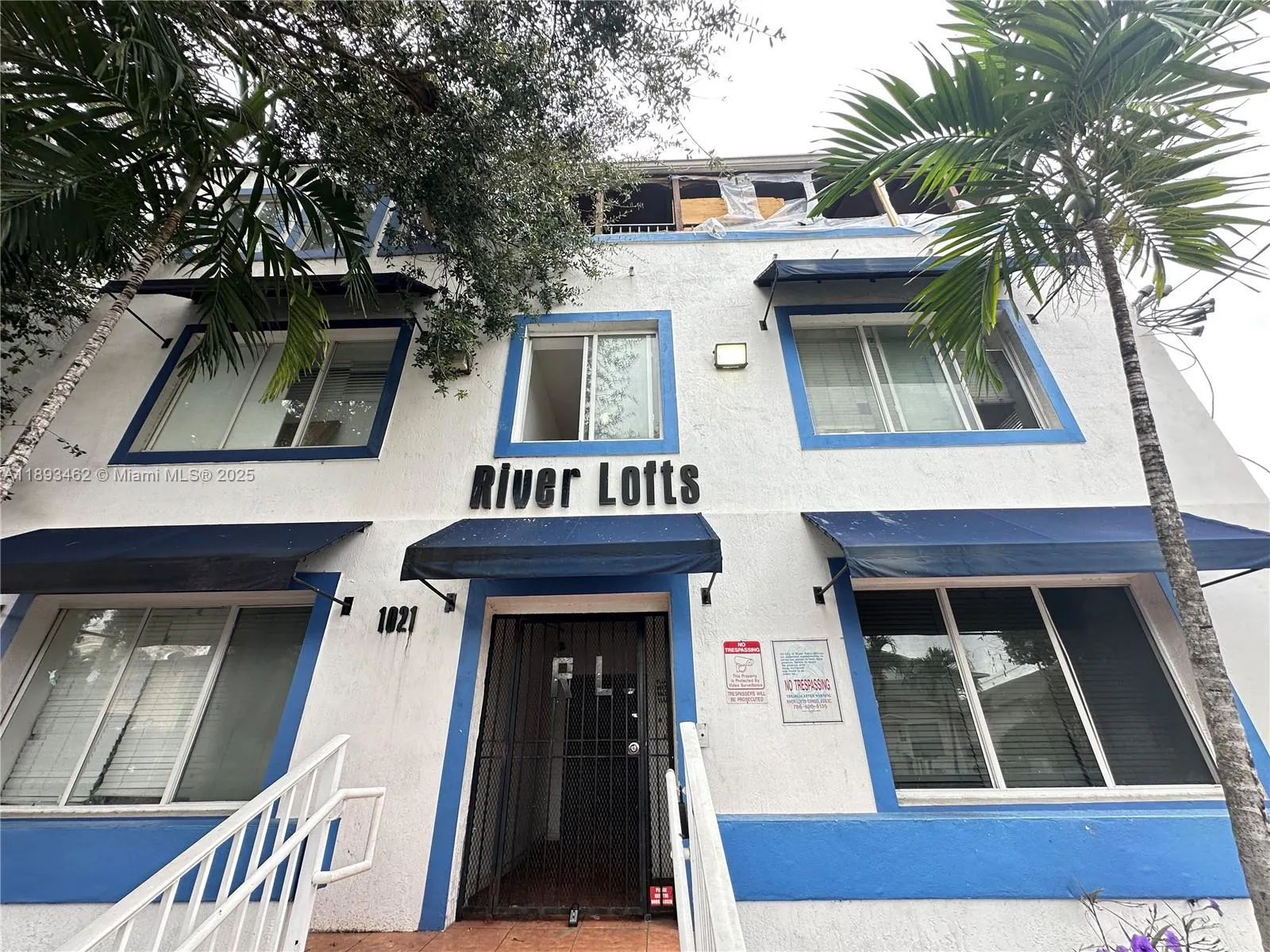 1021 NW 3rd St, #305