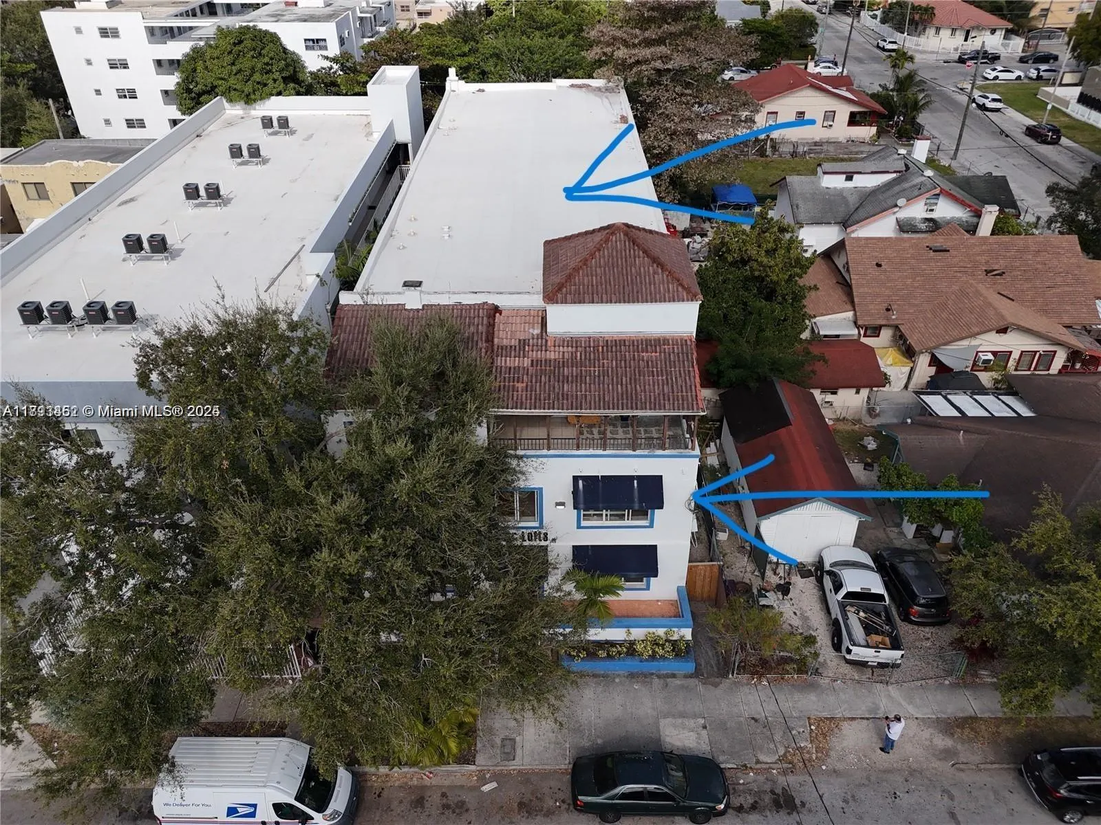 1021 NW 3rd St, #305