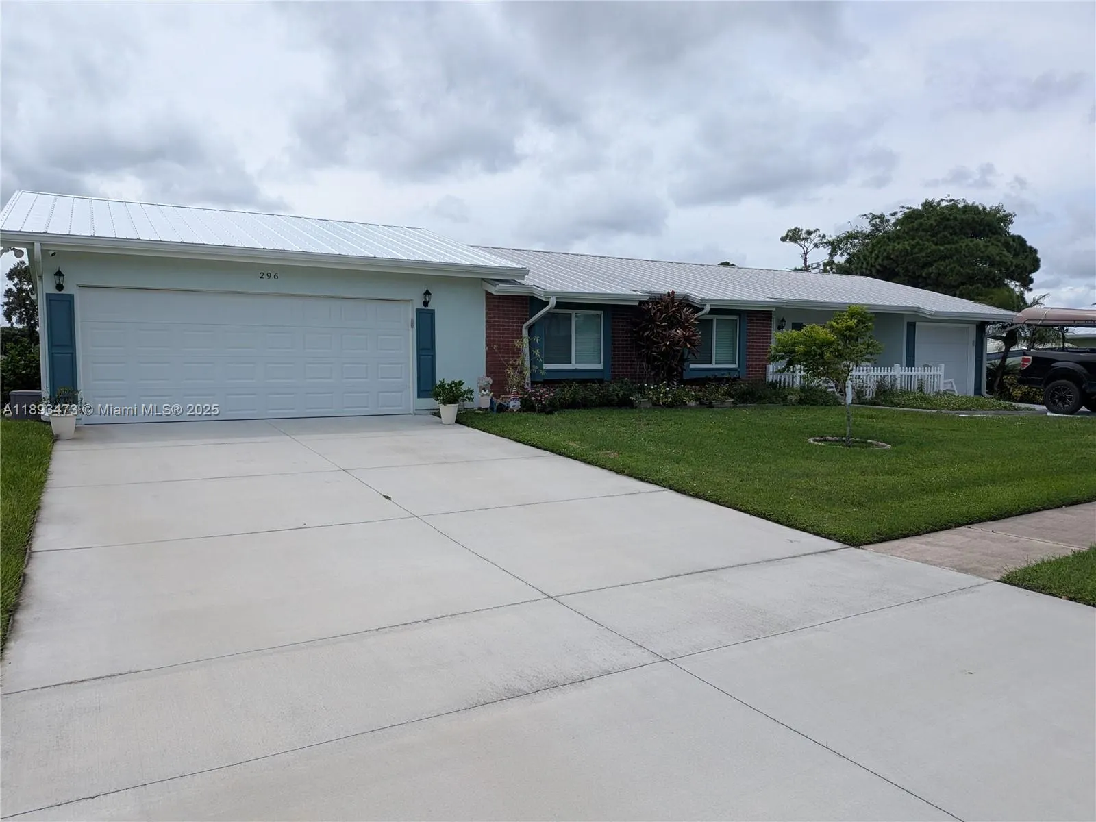 296 Port Malabar Blvd NE