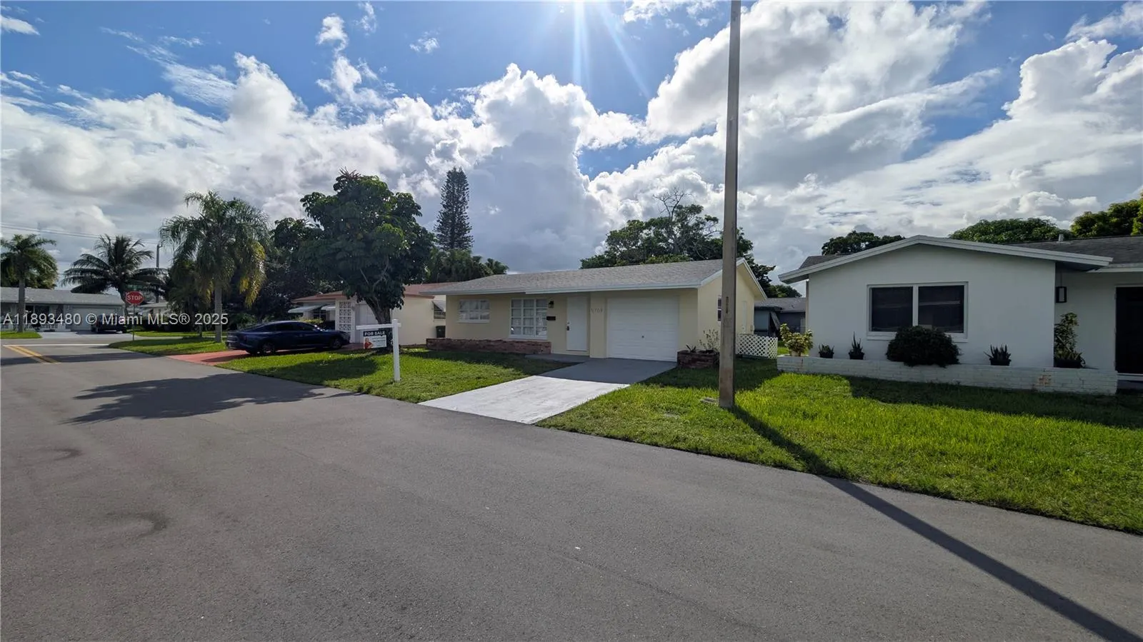 5709 NW 64th Way