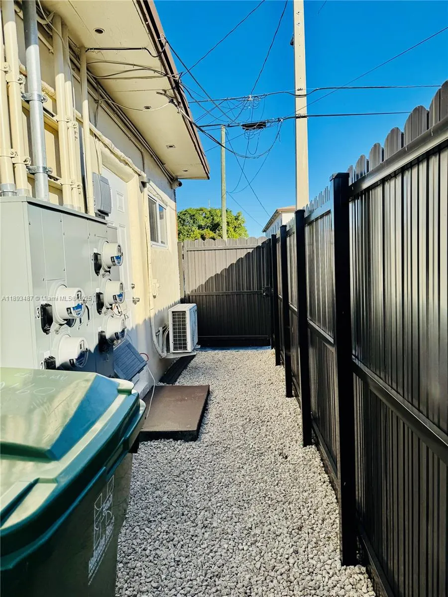 609 NW 2nd Ave, #4