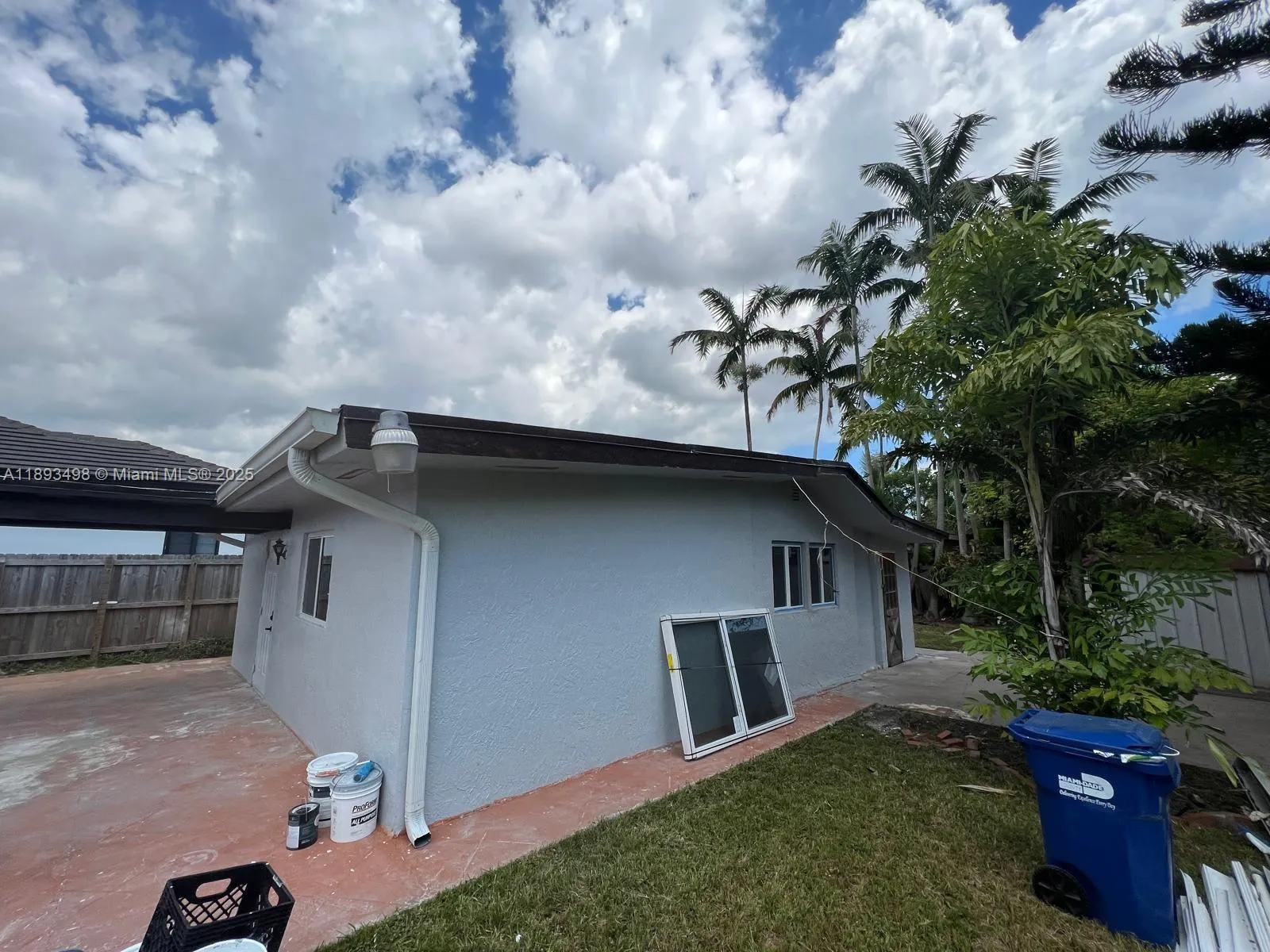 3031 SW 64th Ave