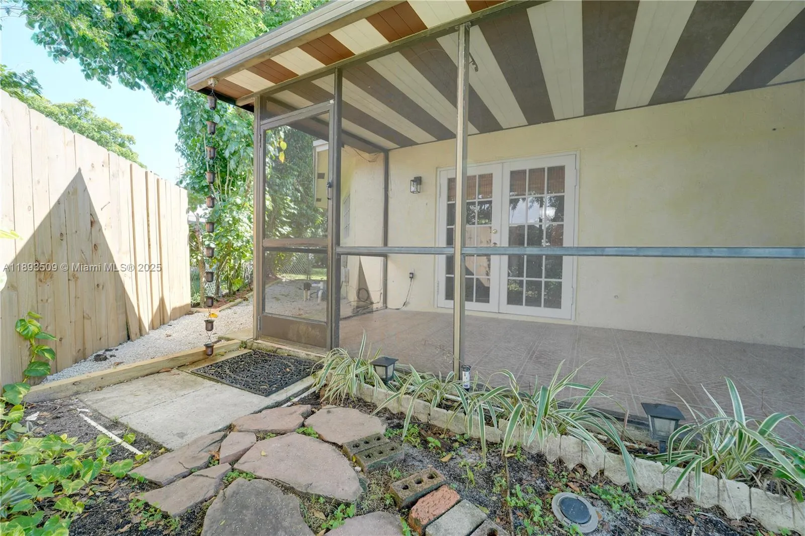 2401 SW 58th Mnr, #2