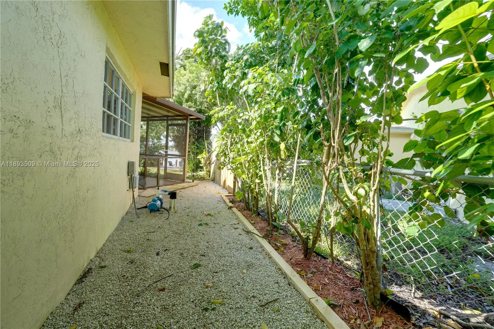 2401 SW 58th Mnr, #2