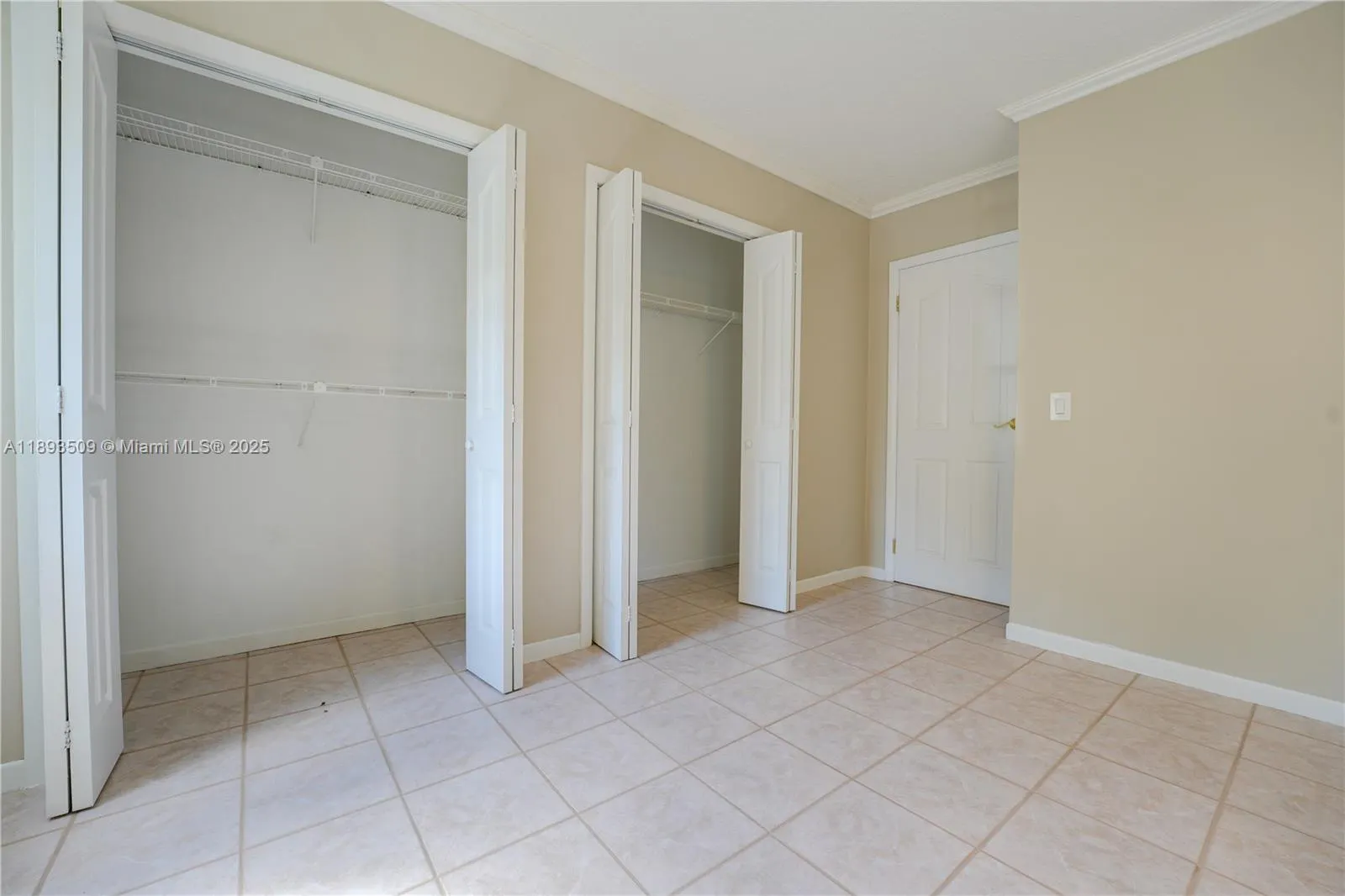 2401 SW 58th Mnr, #2