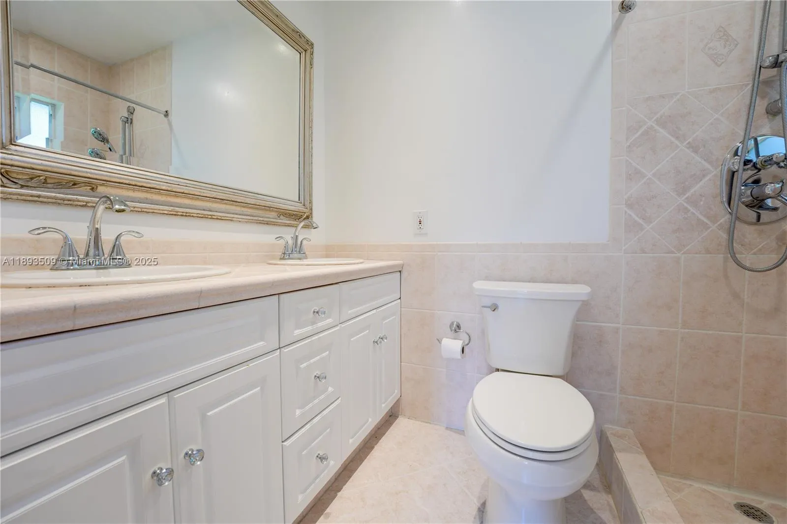 2401 SW 58th Mnr, #2