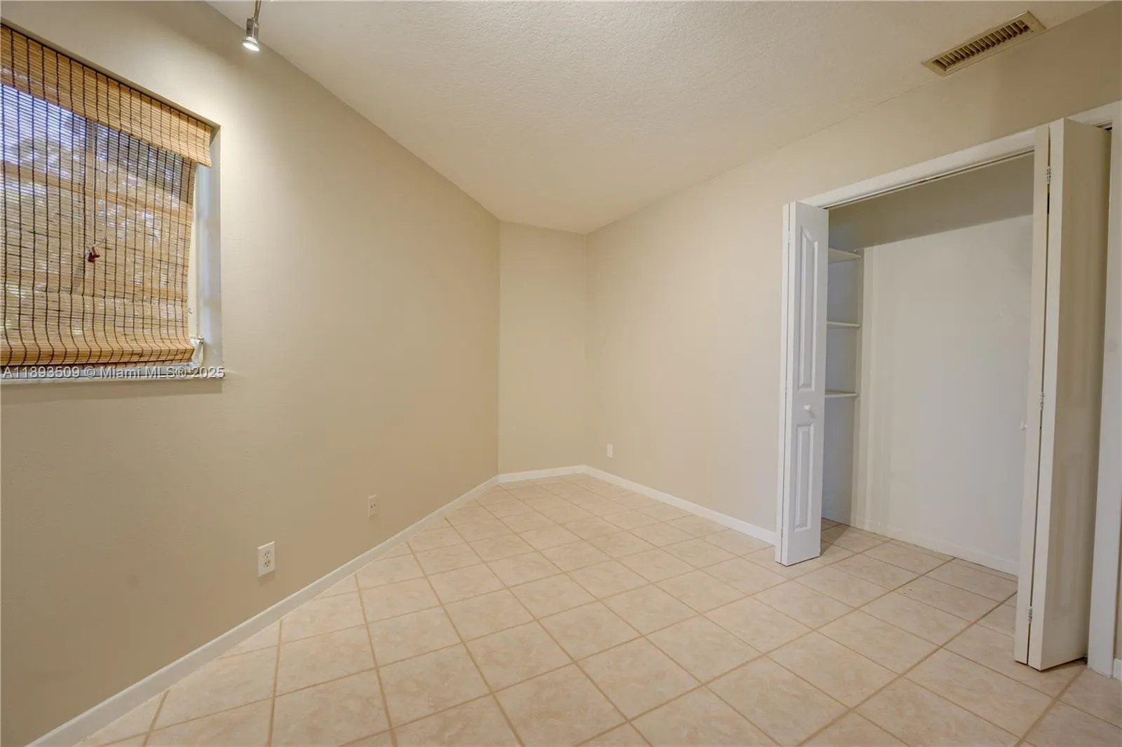 2401 SW 58th Mnr, #2