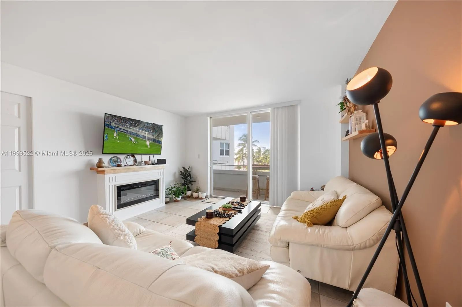 465 Ocean Dr, #524