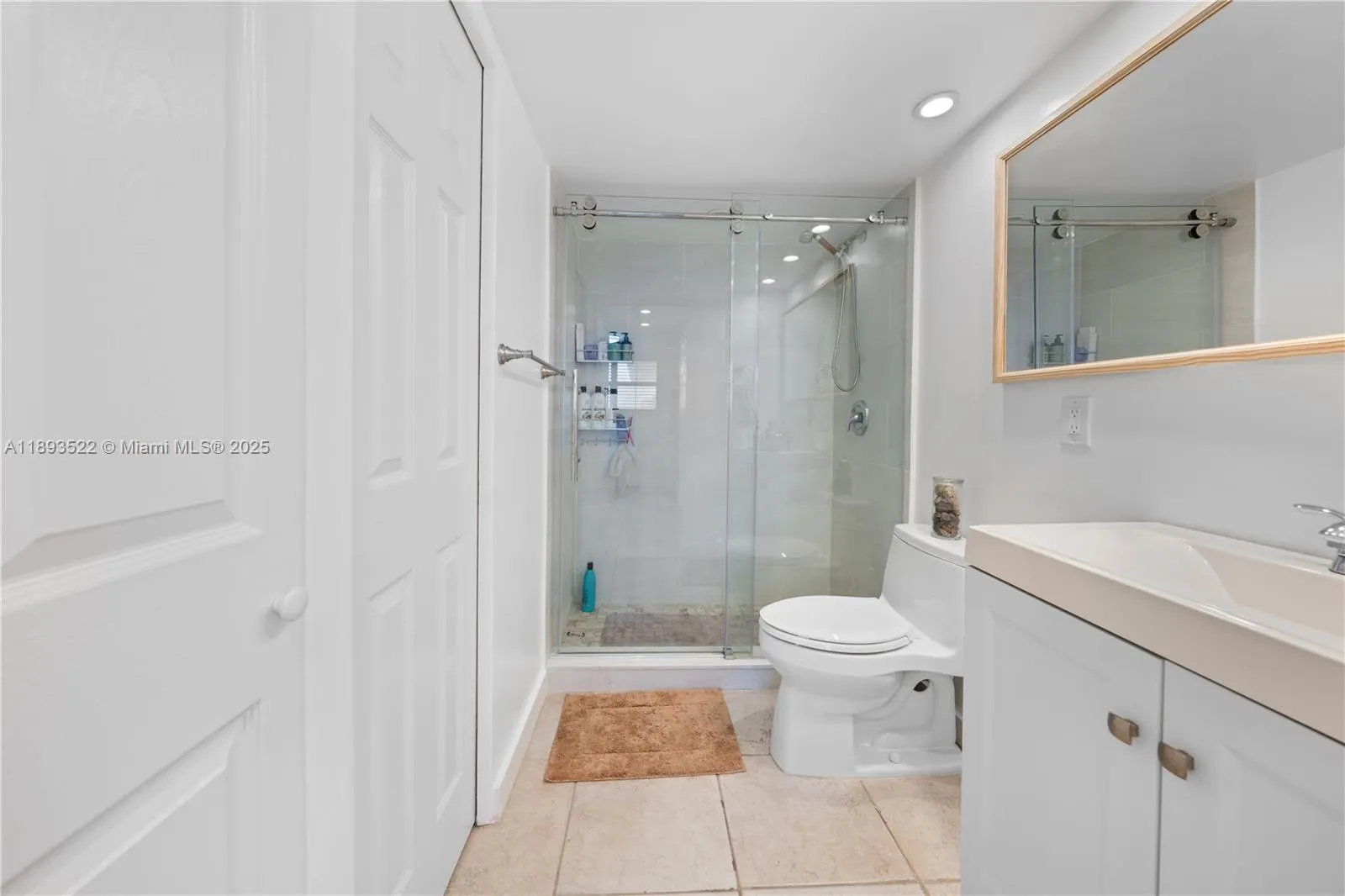 465 Ocean Dr, #524