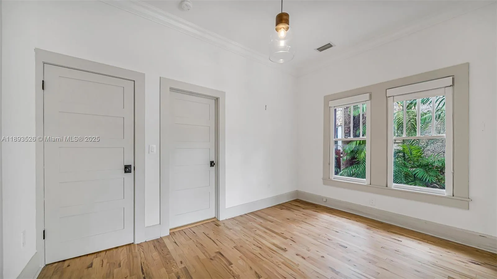 85 NE 46th St