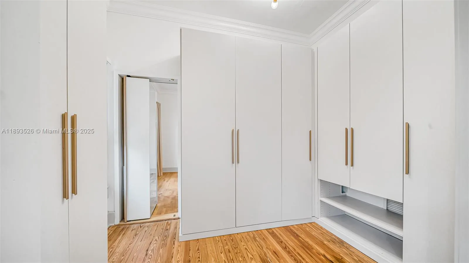 85 NE 46th St