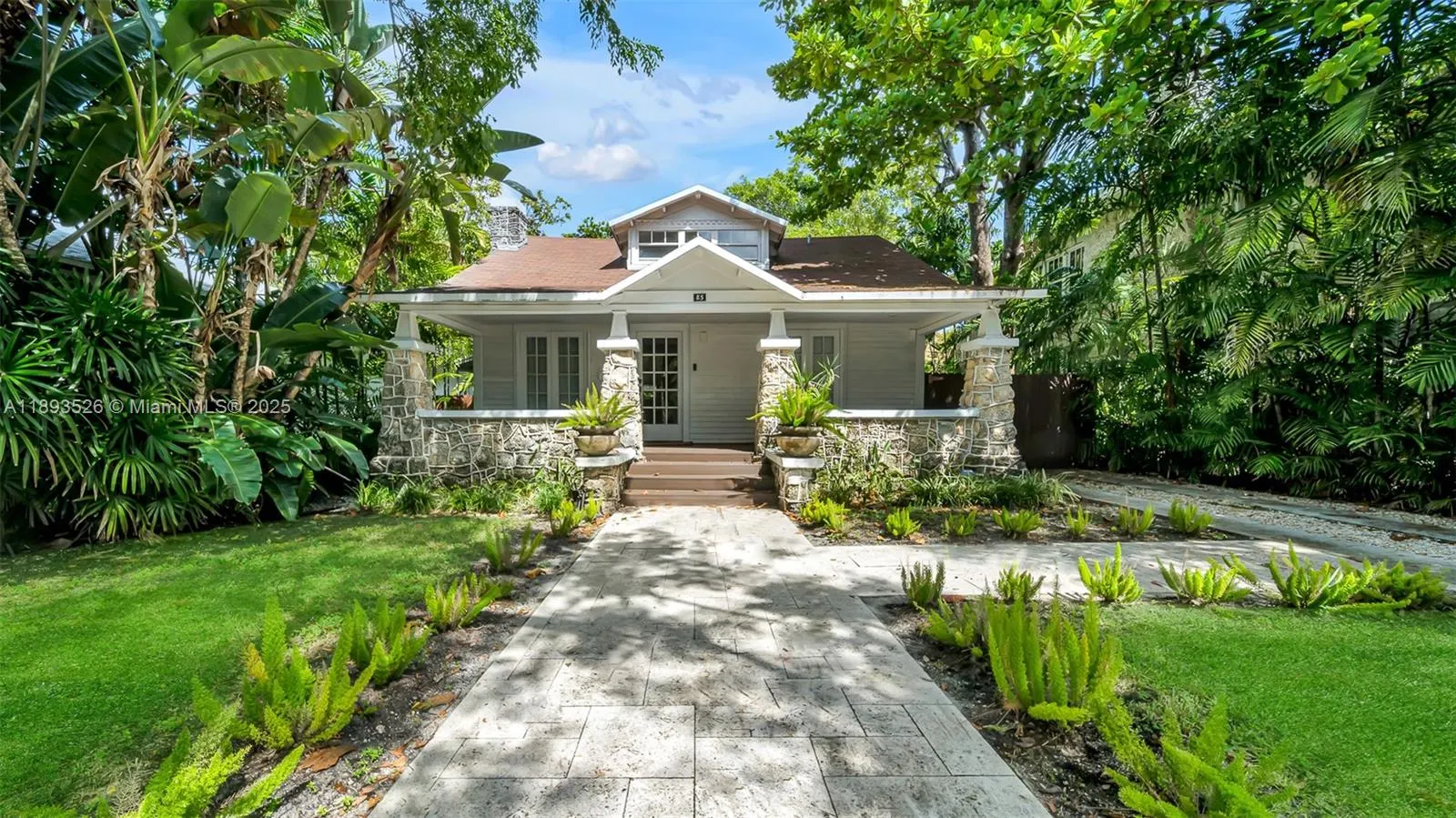 85 NE 46th St