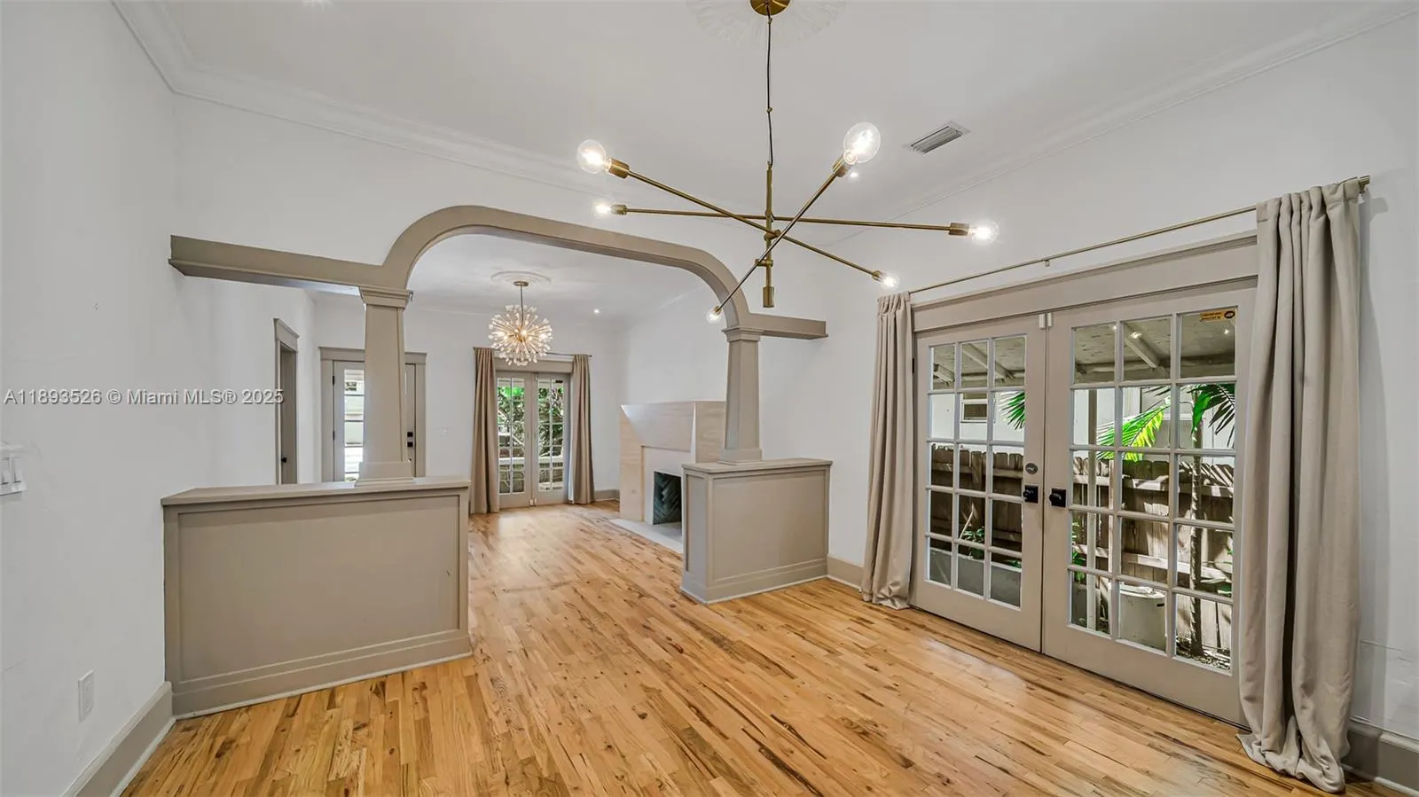 85 NE 46th St