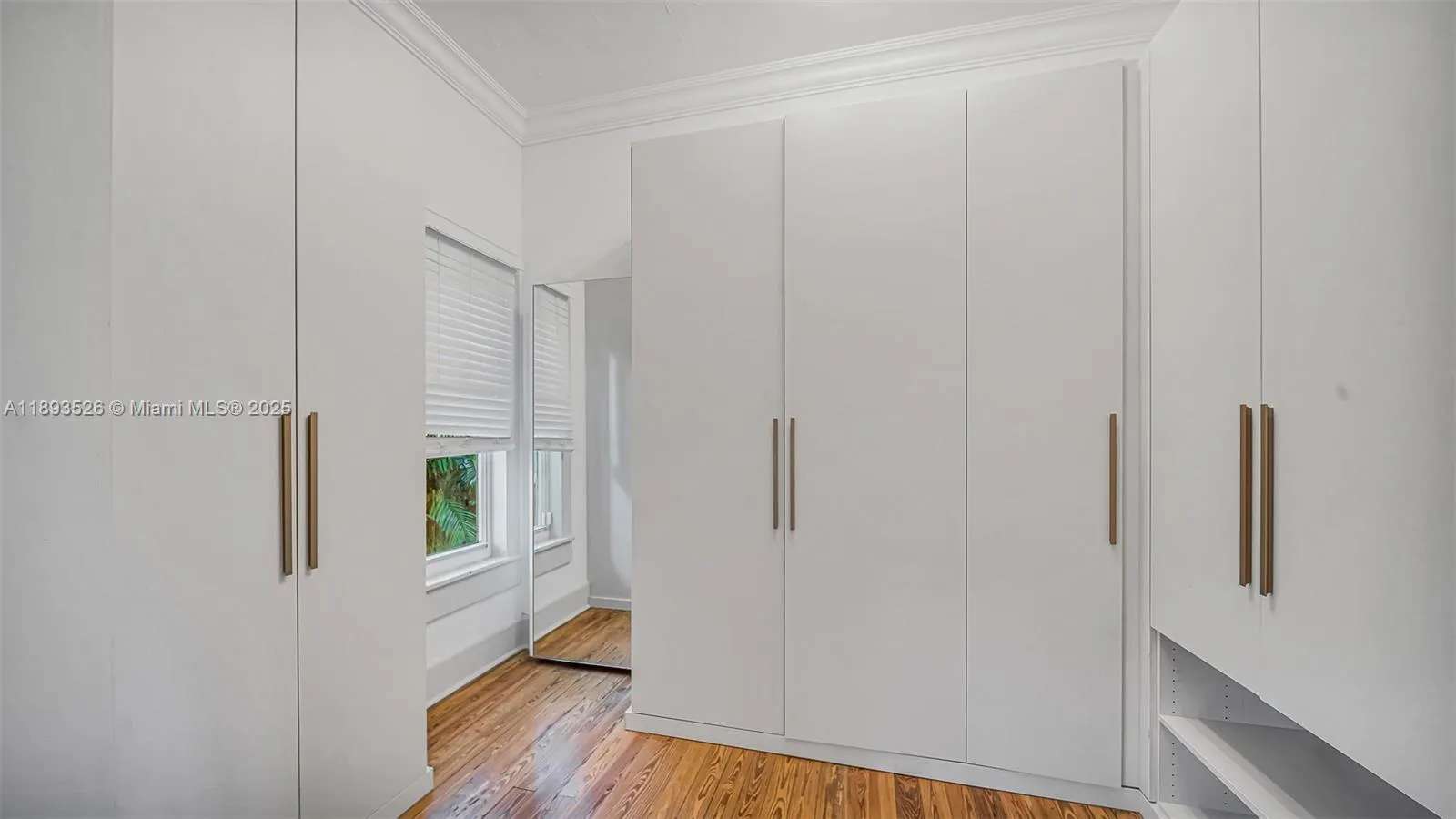 85 NE 46th St