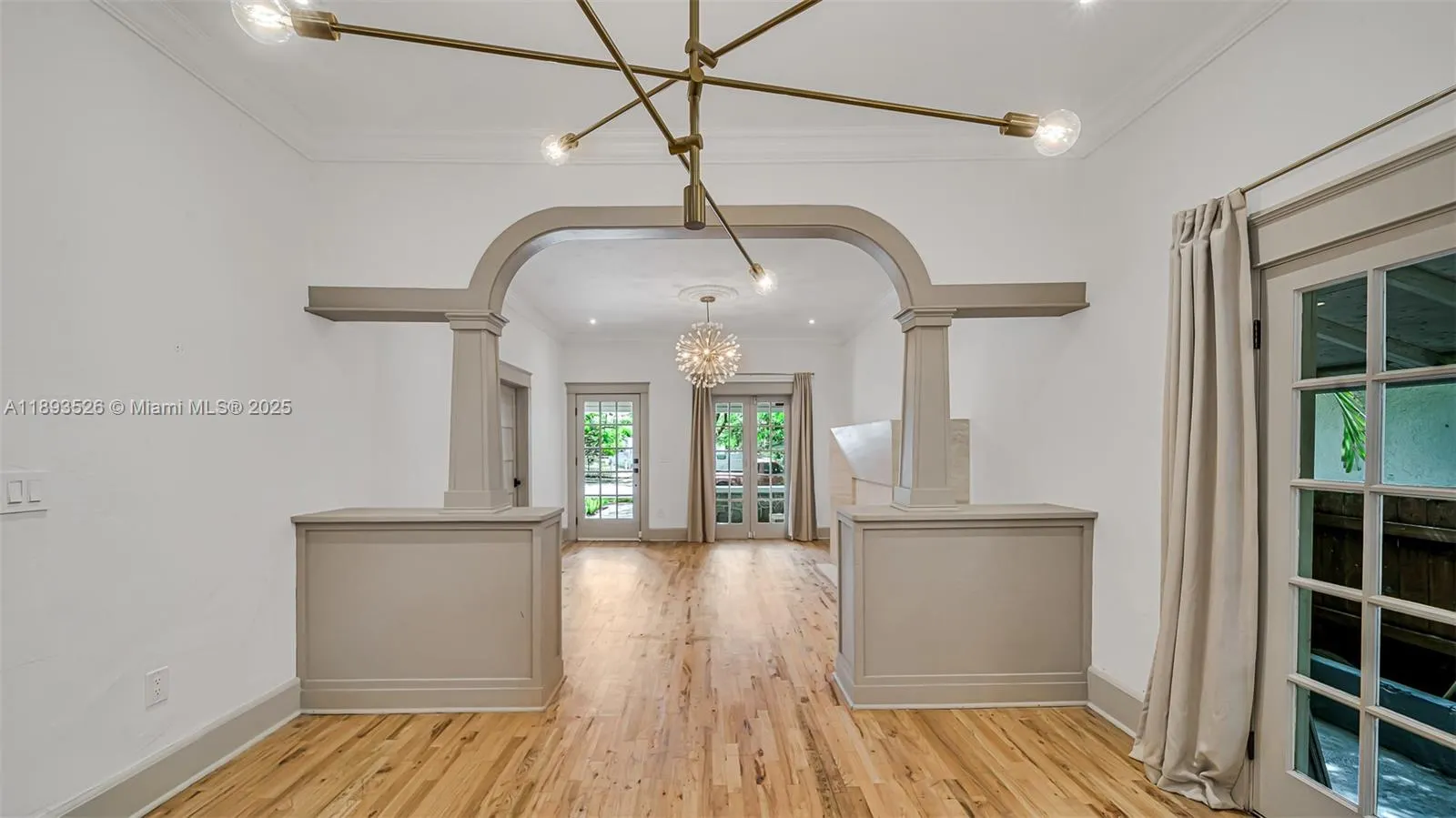 85 NE 46th St
