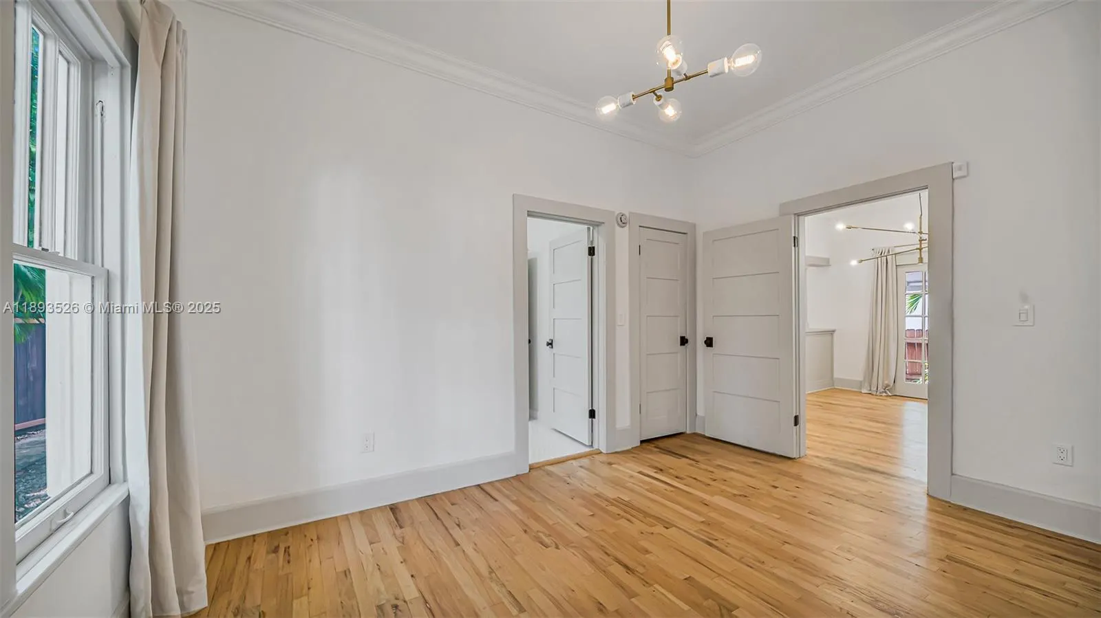 85 NE 46th St
