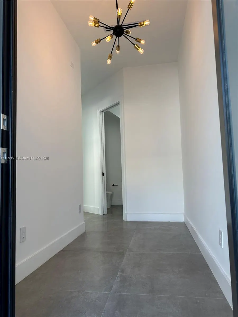 4625 SW 32nd Ave, #1C