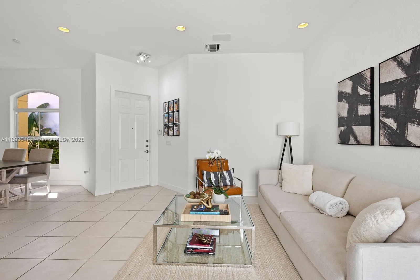 1408 Mariner Way