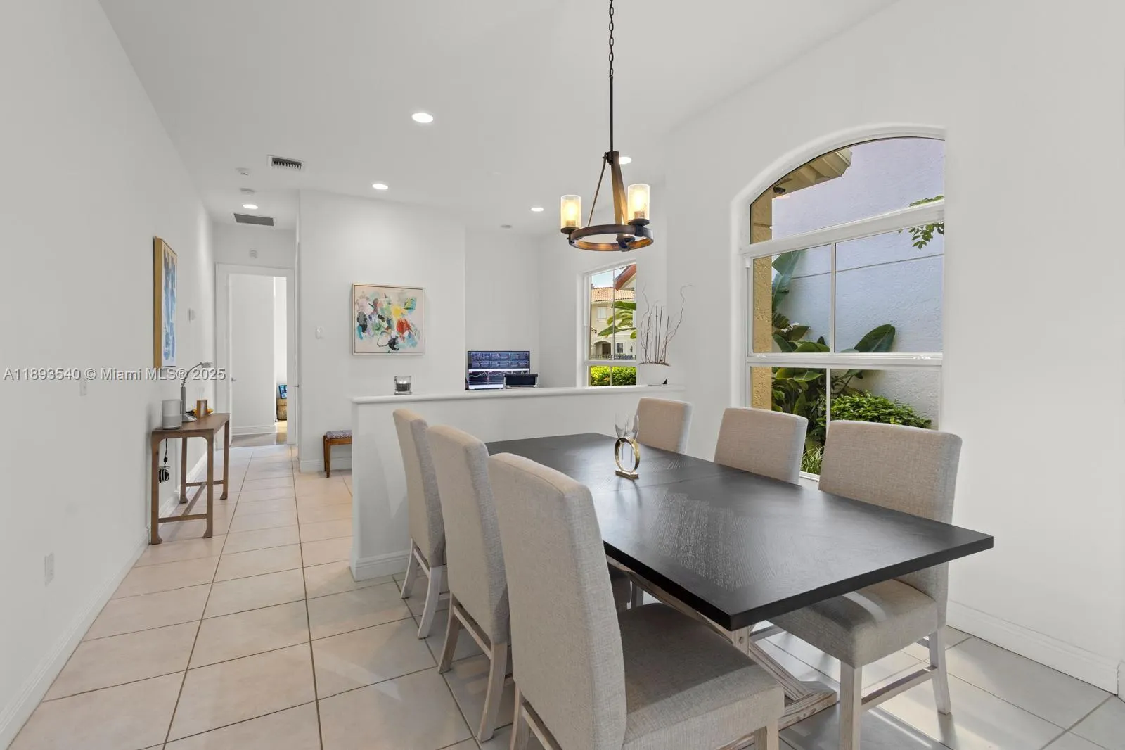 1408 Mariner Way
