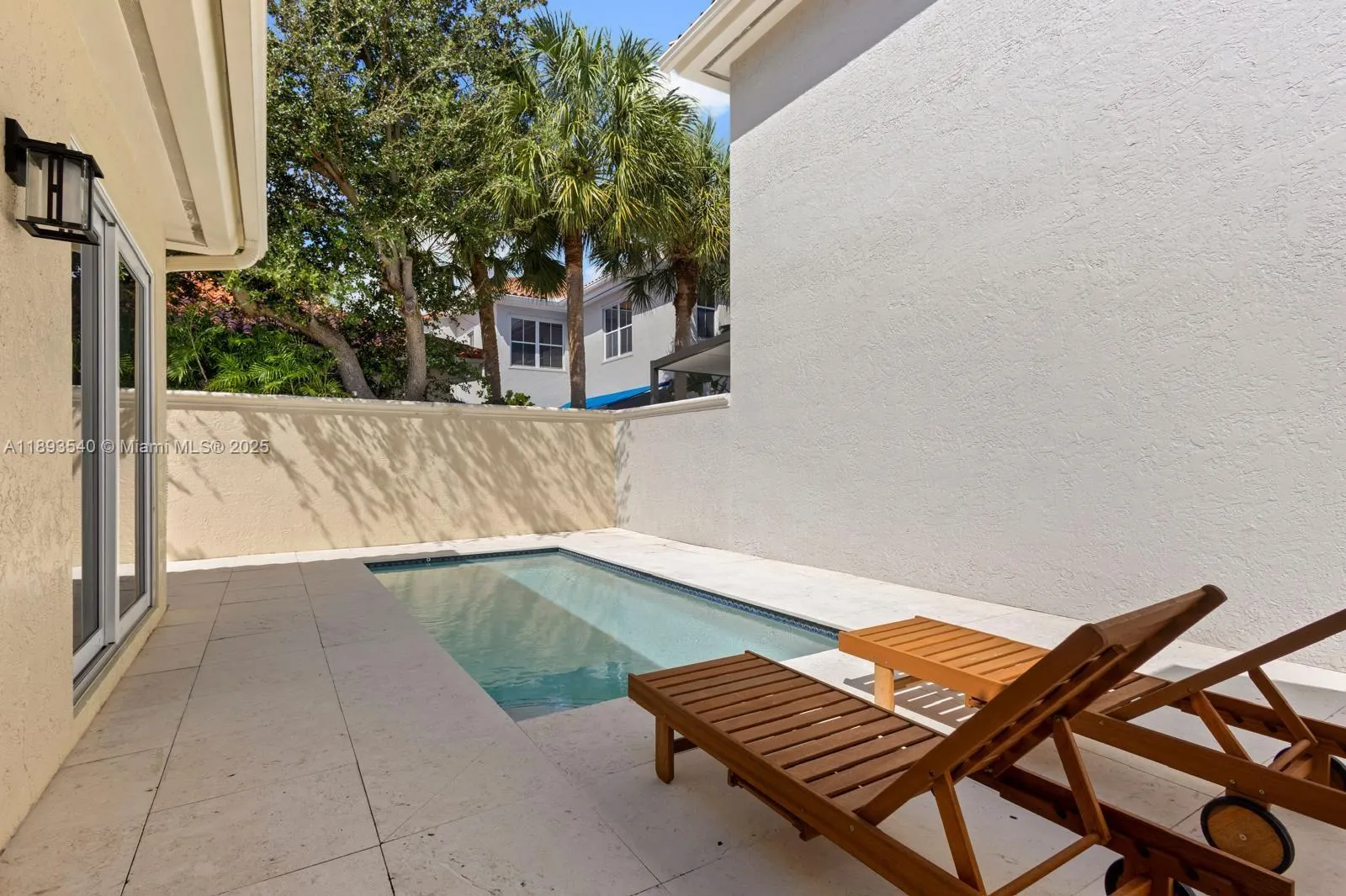 1408 Mariner Way