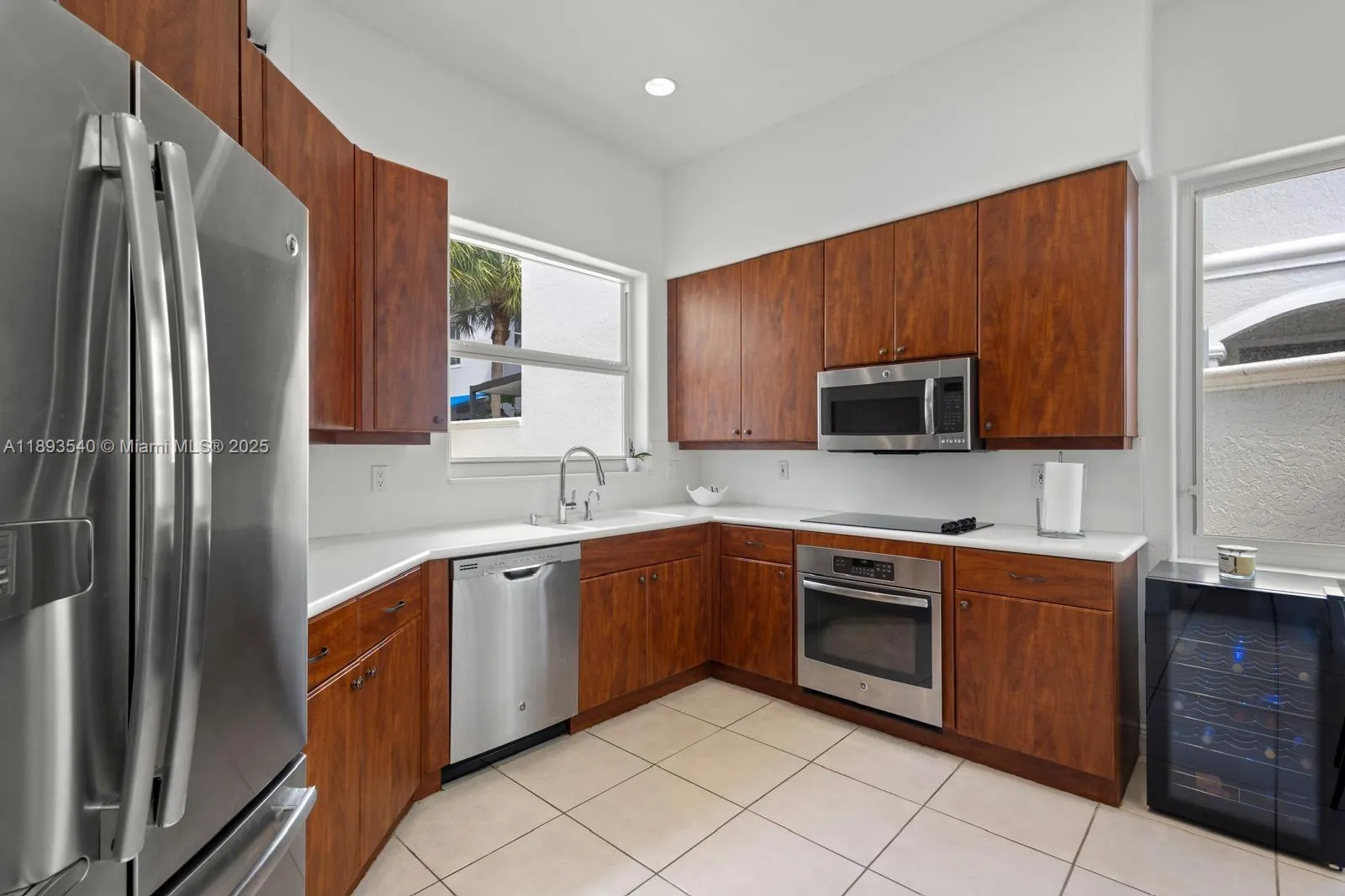 1408 Mariner Way