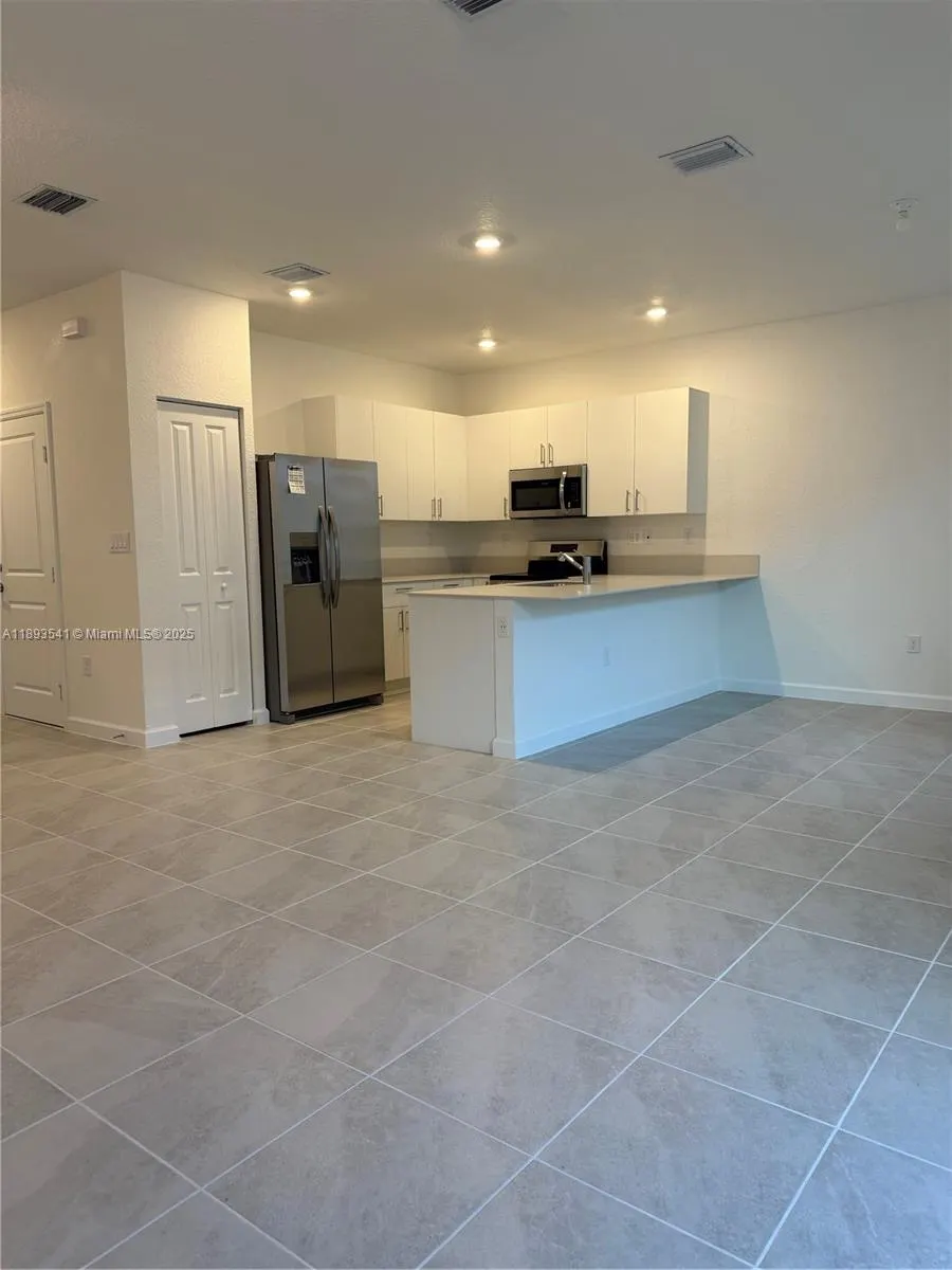 682 SE 14th St