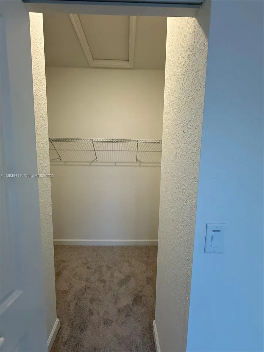 682 SE 14th St