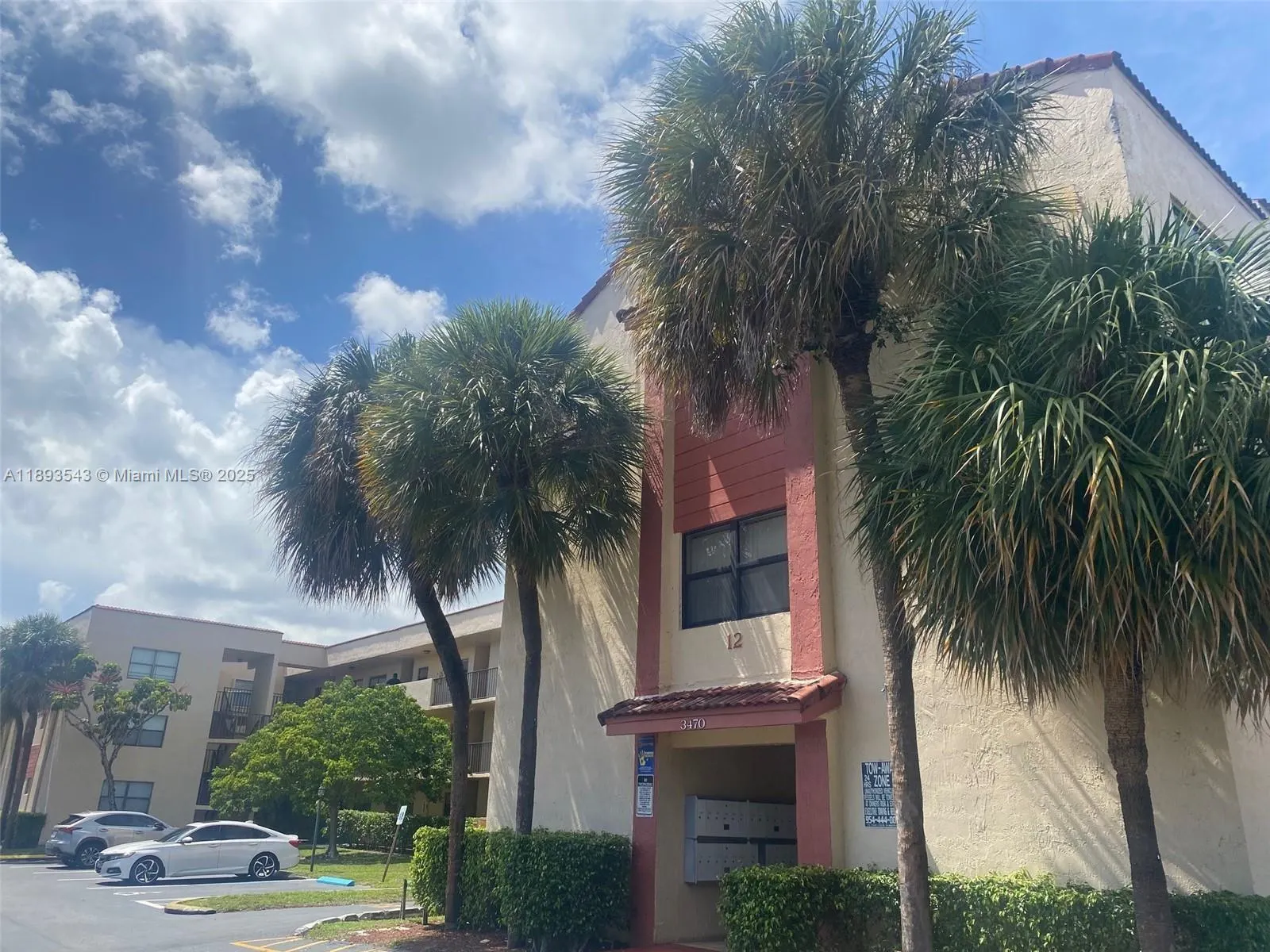 3470 Foxcroft Rd, #307