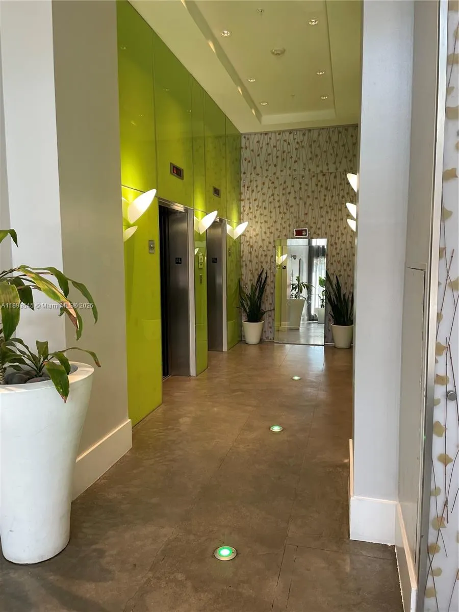 133 NE 2nd Ave, #2219