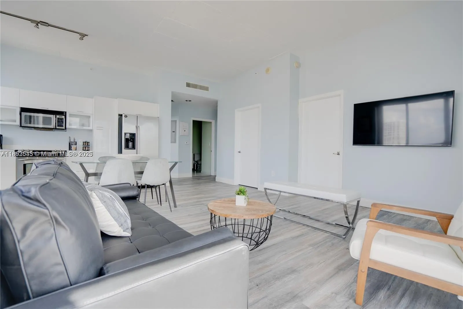 133 NE 2nd Ave, #2219