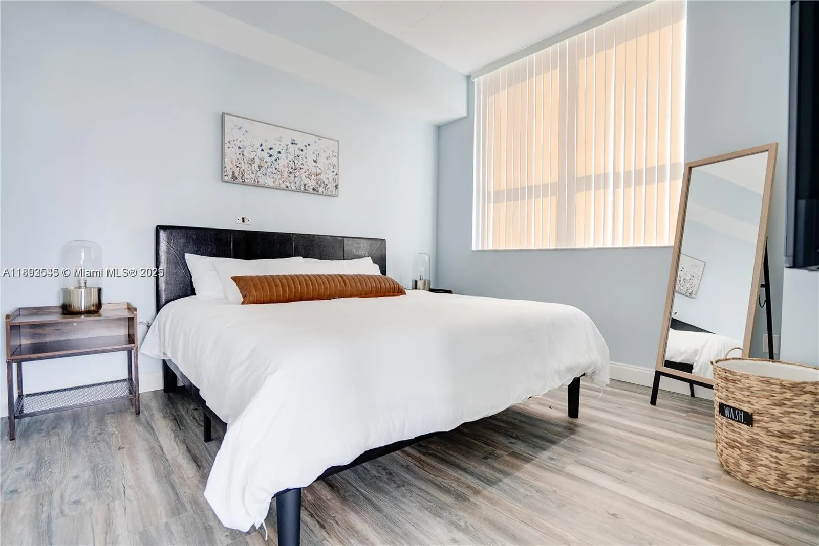 133 NE 2nd Ave, #2219