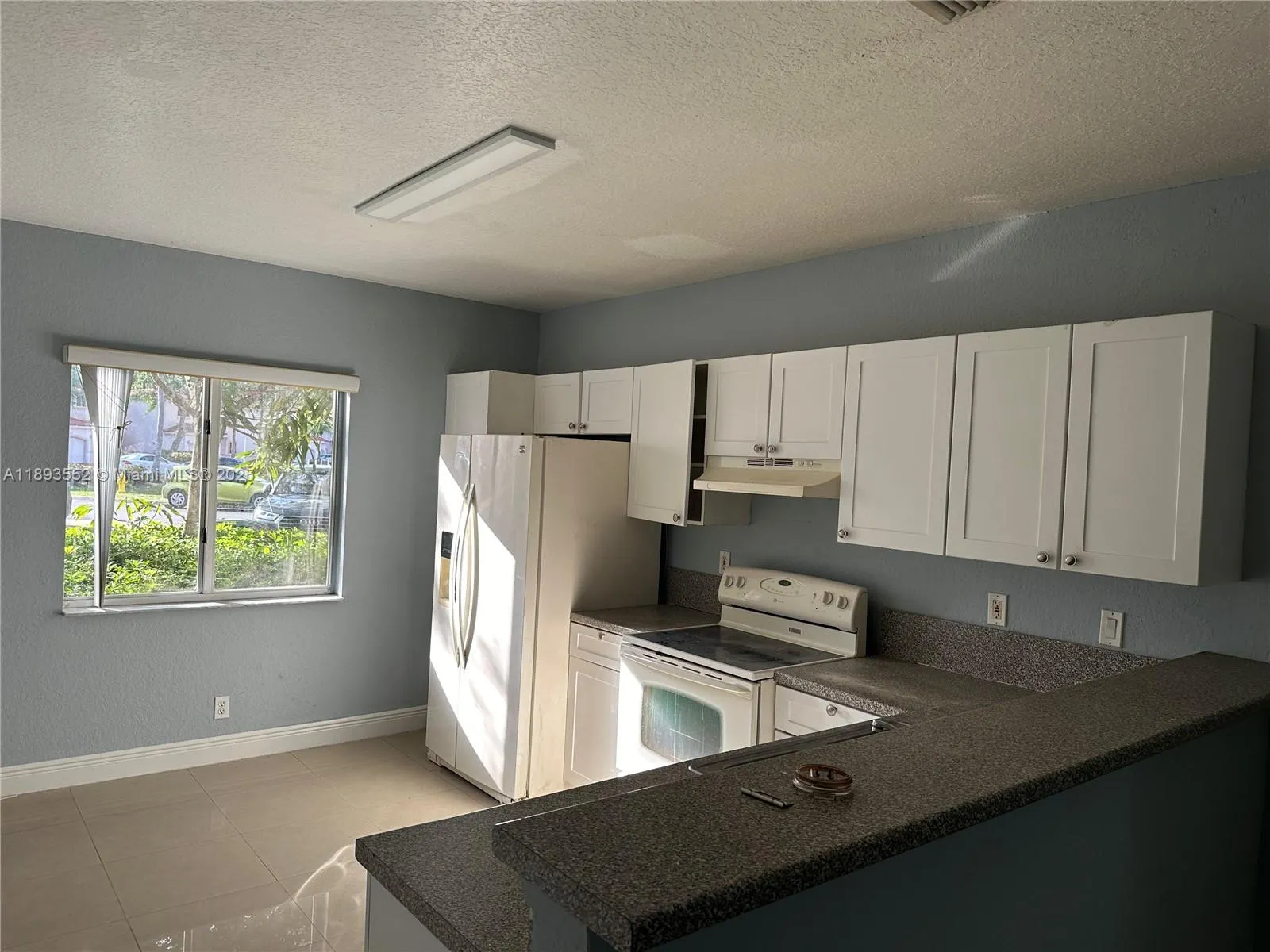 7653 Tamarac Island Cir