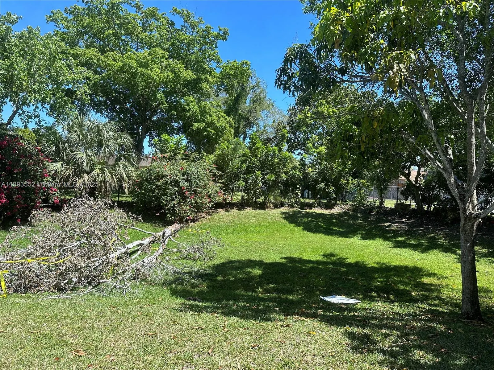 7653 Tamarac Island Cir