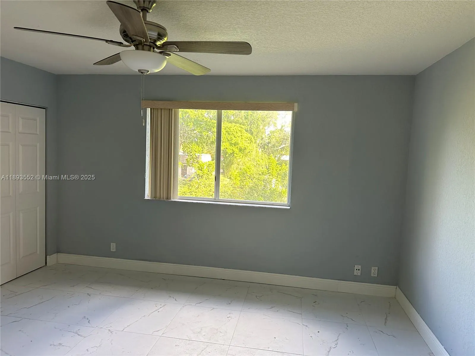 7653 Tamarac Island Cir