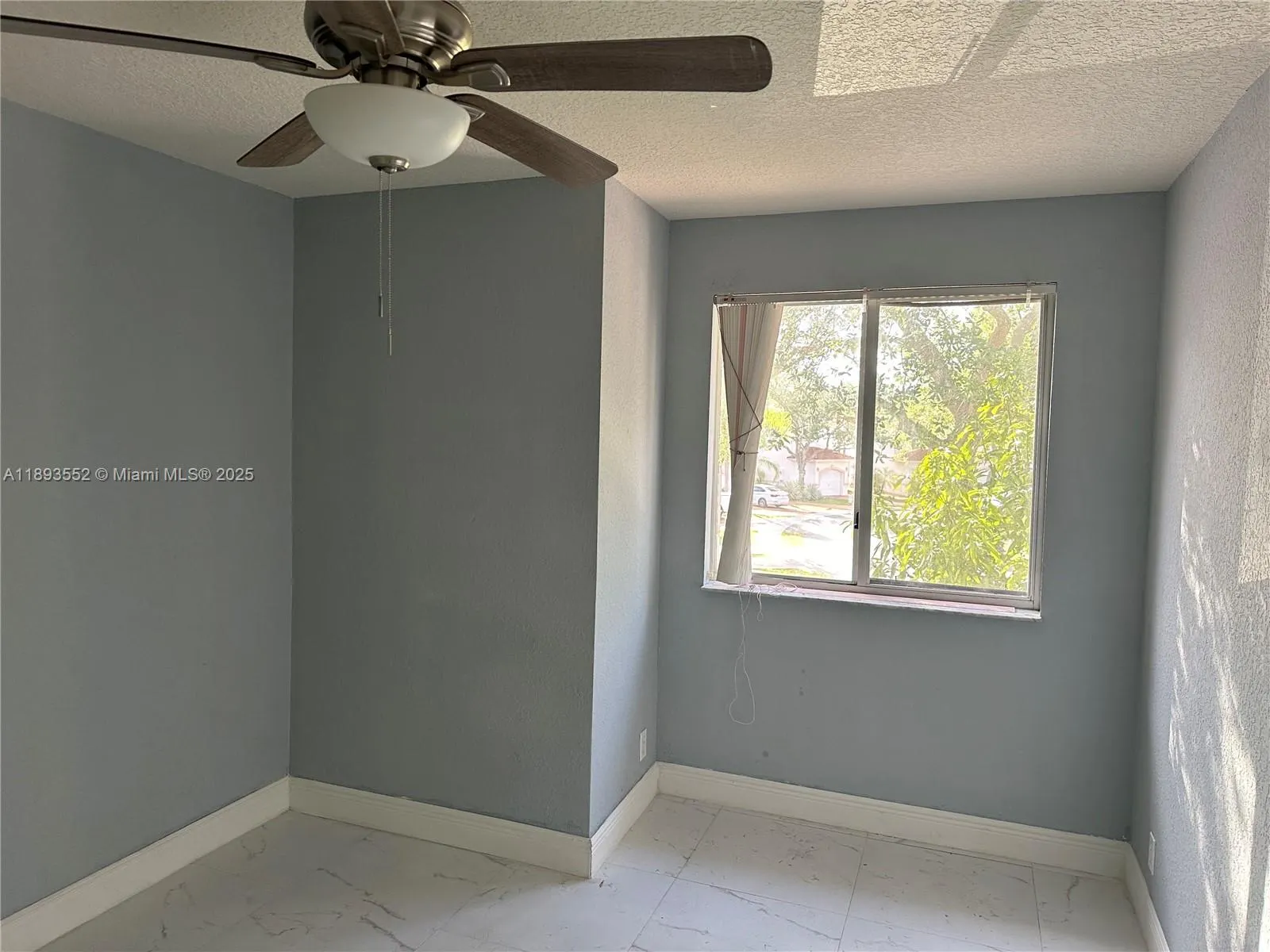 7653 Tamarac Island Cir