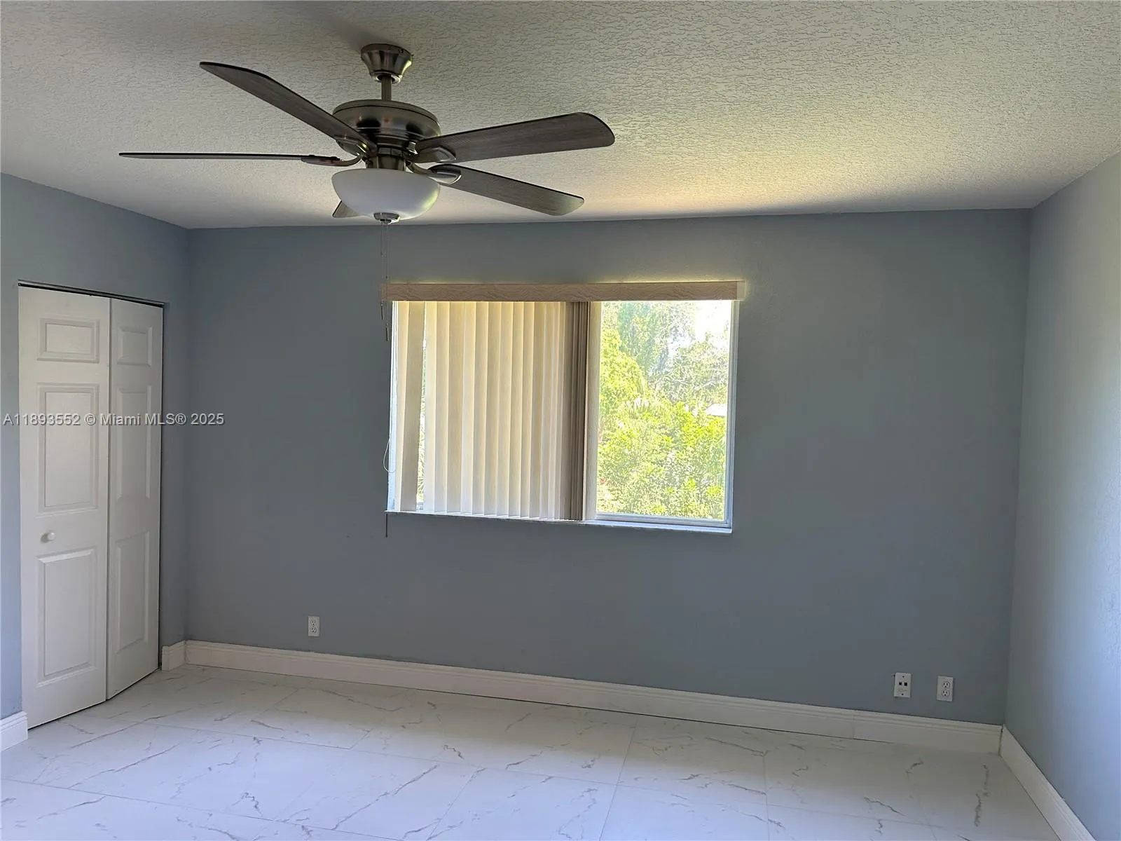 7653 Tamarac Island Cir