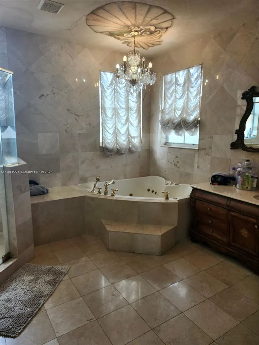 18031 NW 87th Ct