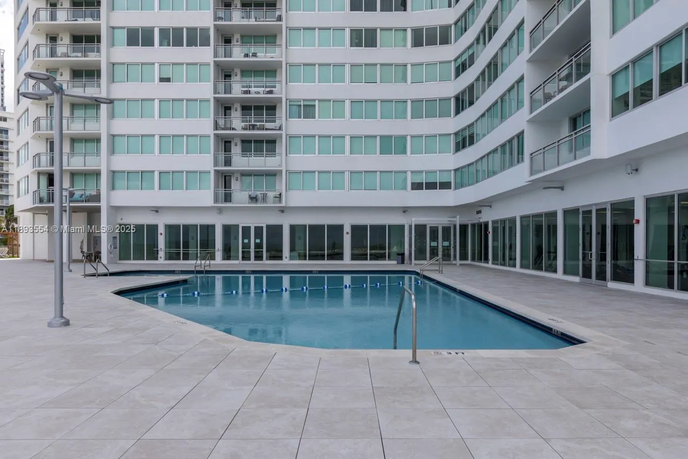 7135 Collins Ave, #1126