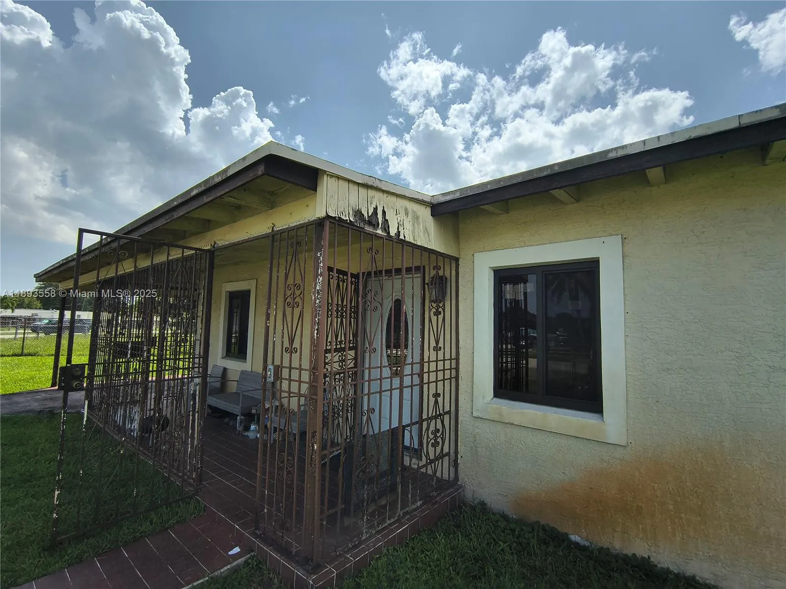 16300 NW 19th Ave