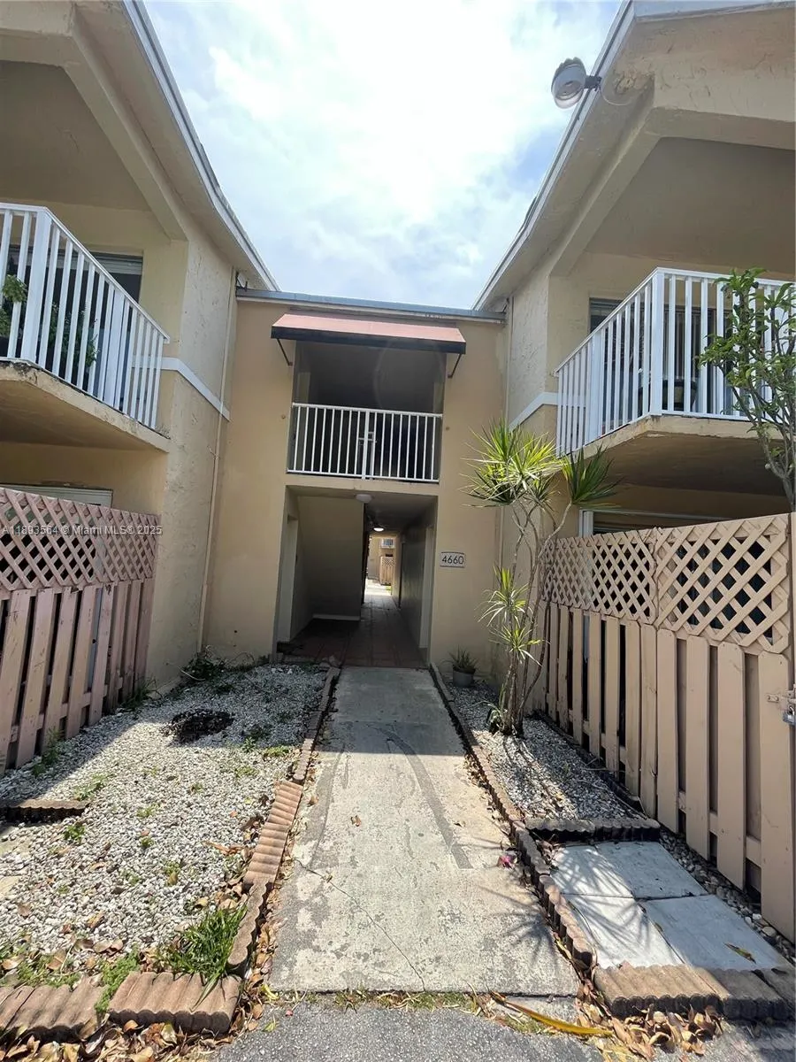 4660 NW 79th Ave, #1B