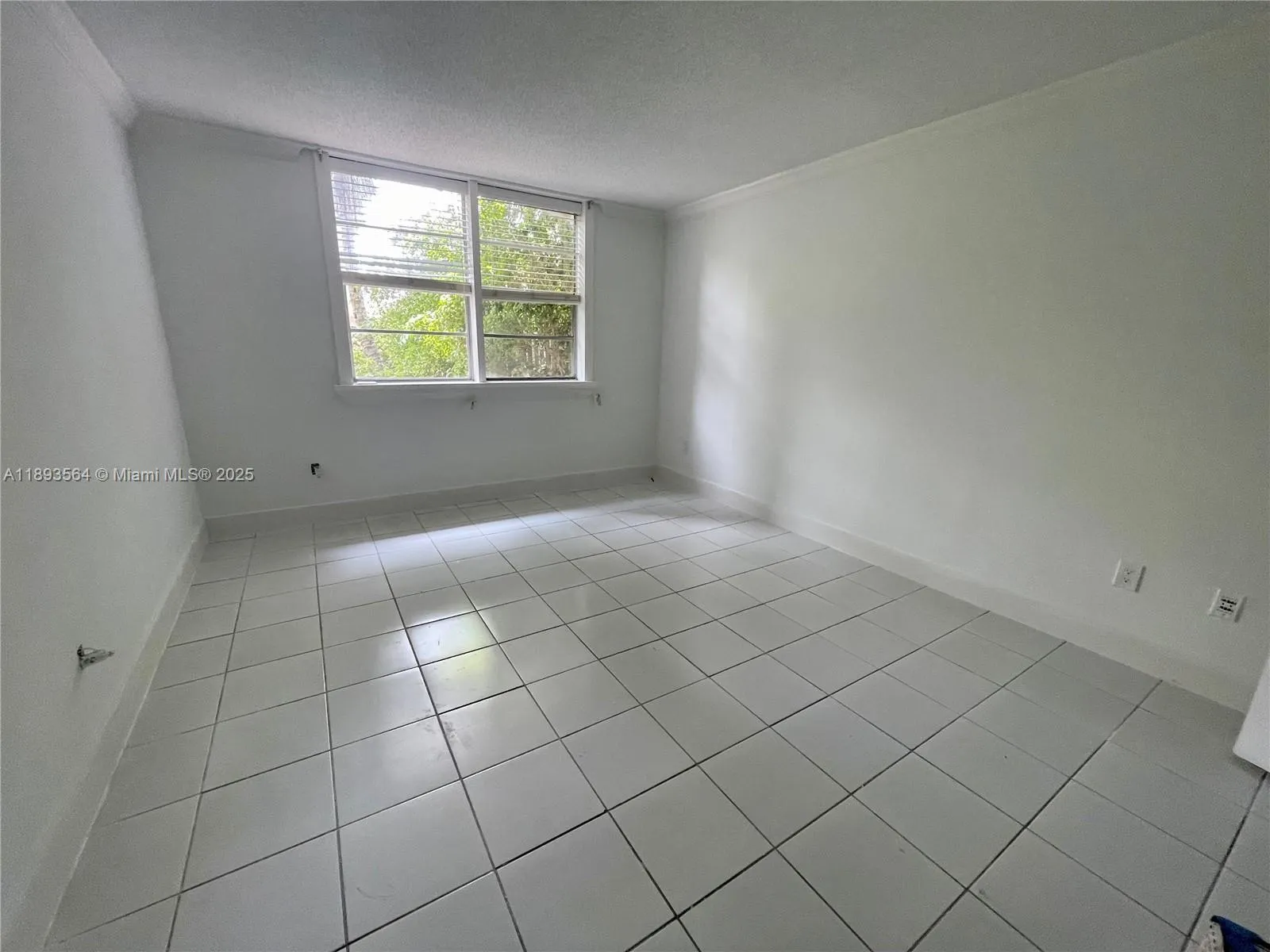 4660 NW 79th Ave, #1B