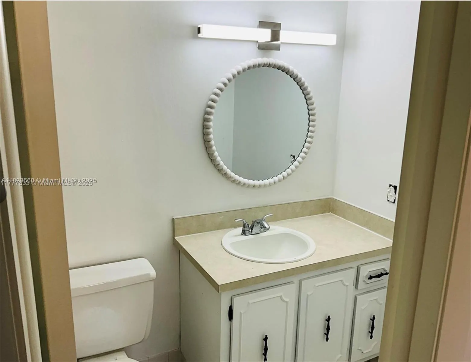201 SE 11th Ter, #302