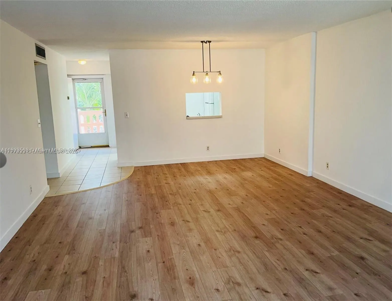201 SE 11th Ter, #302