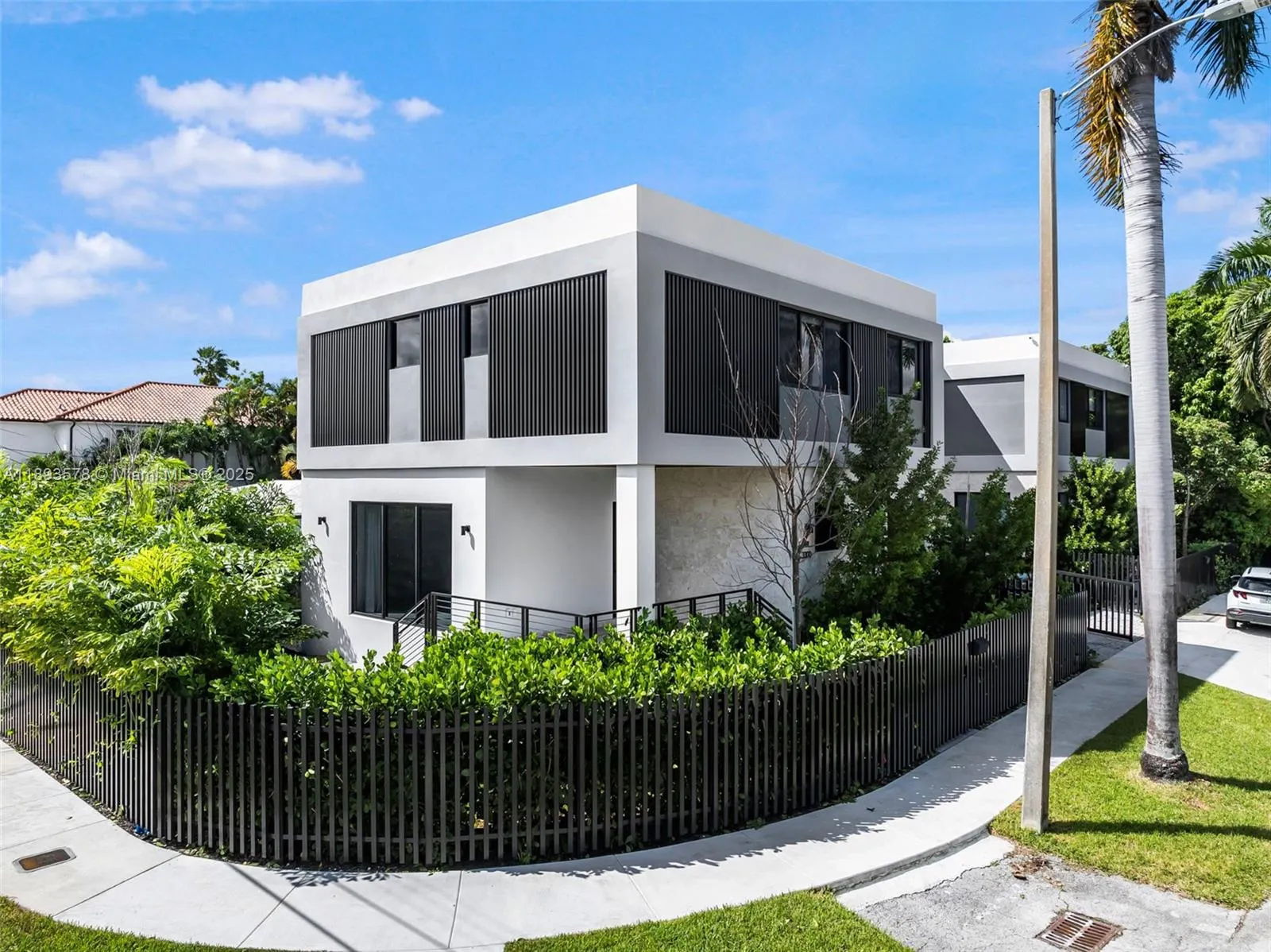 3300 SW 27th Ter, #3300
