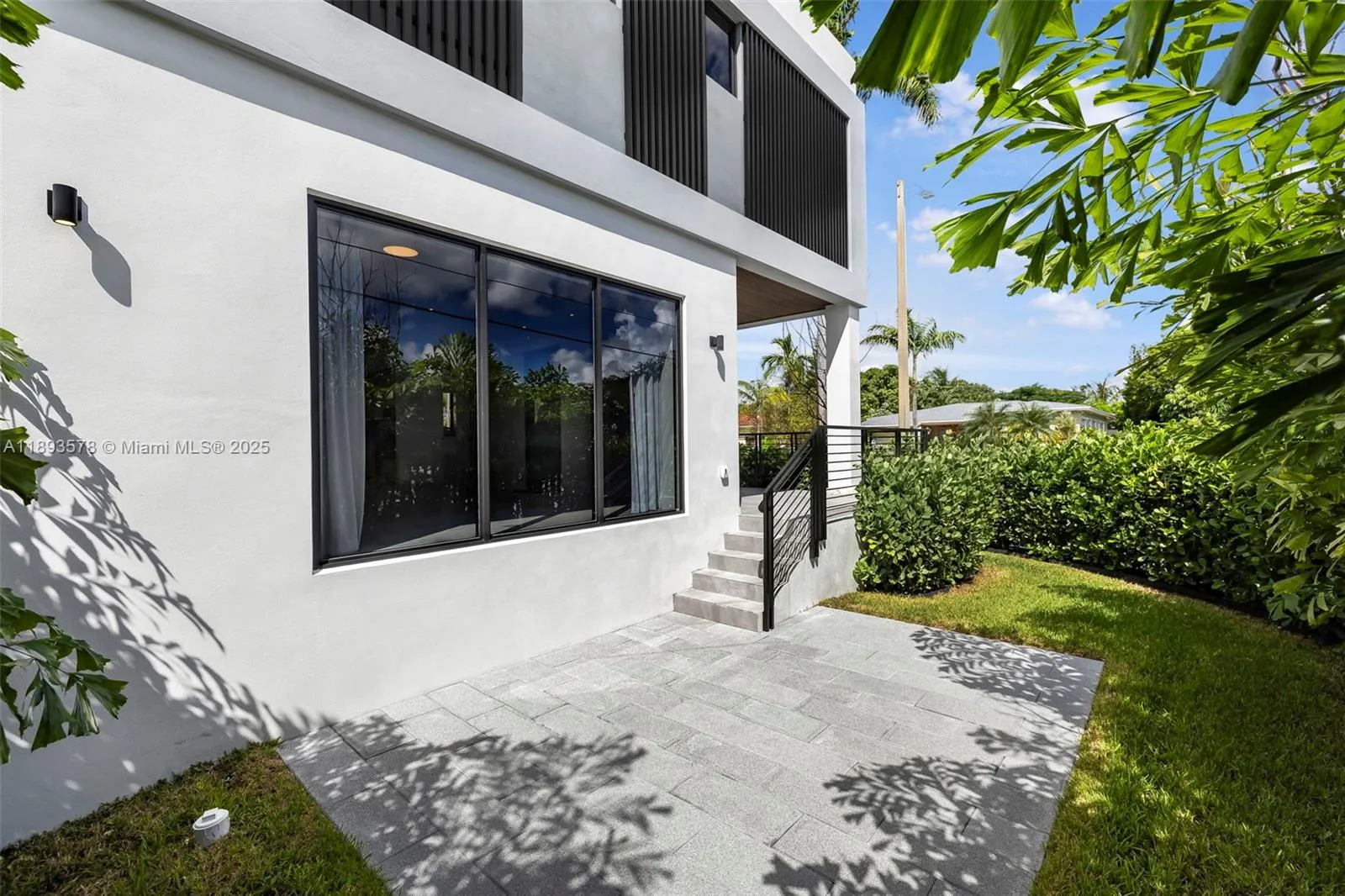 3300 SW 27th Ter, #3300