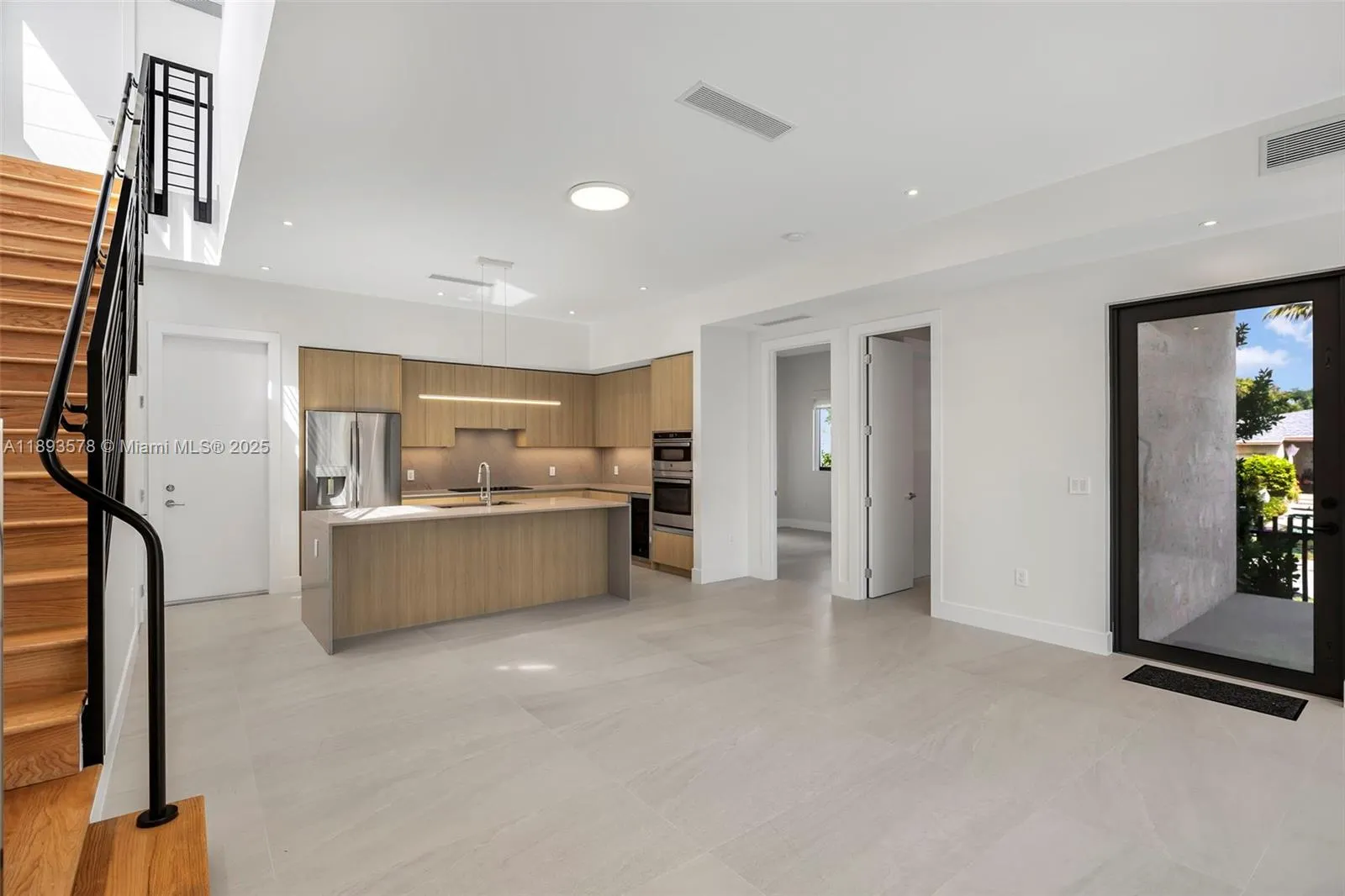 3300 SW 27th Ter, #3300